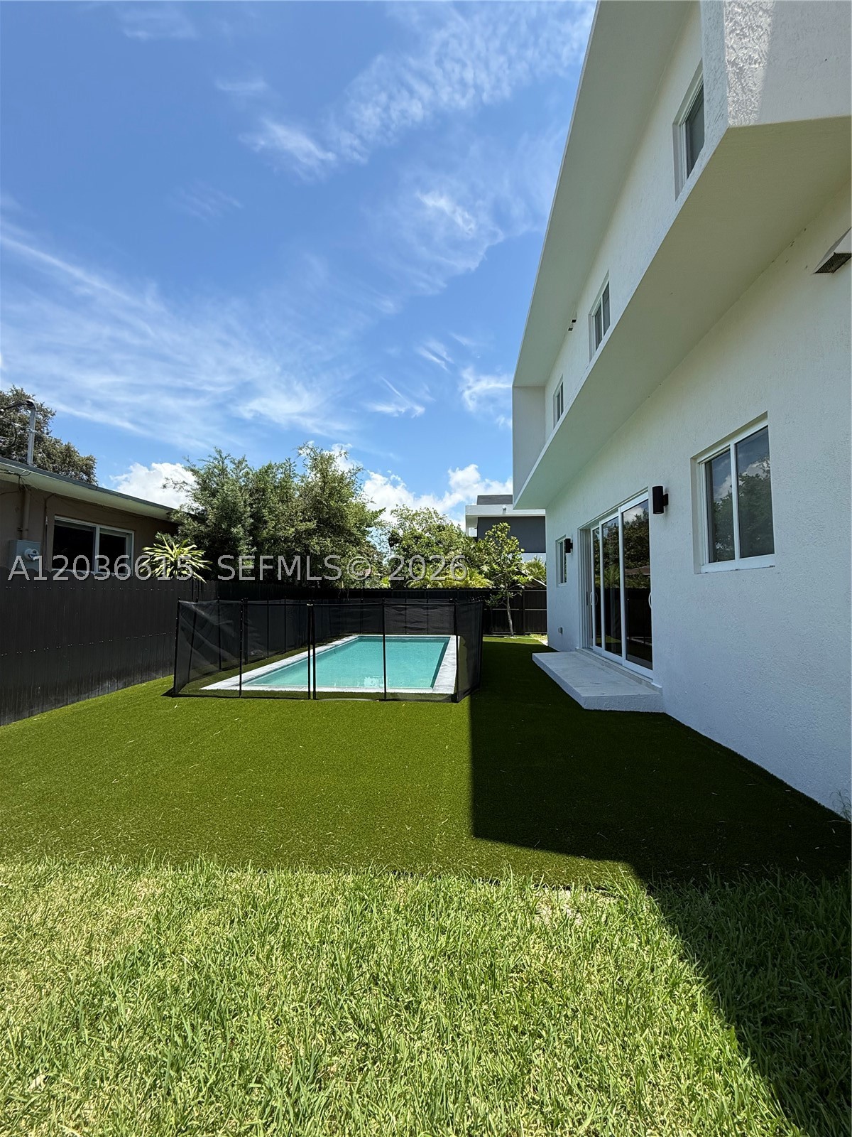 3326 Elizabeth St, Miami FL 33133