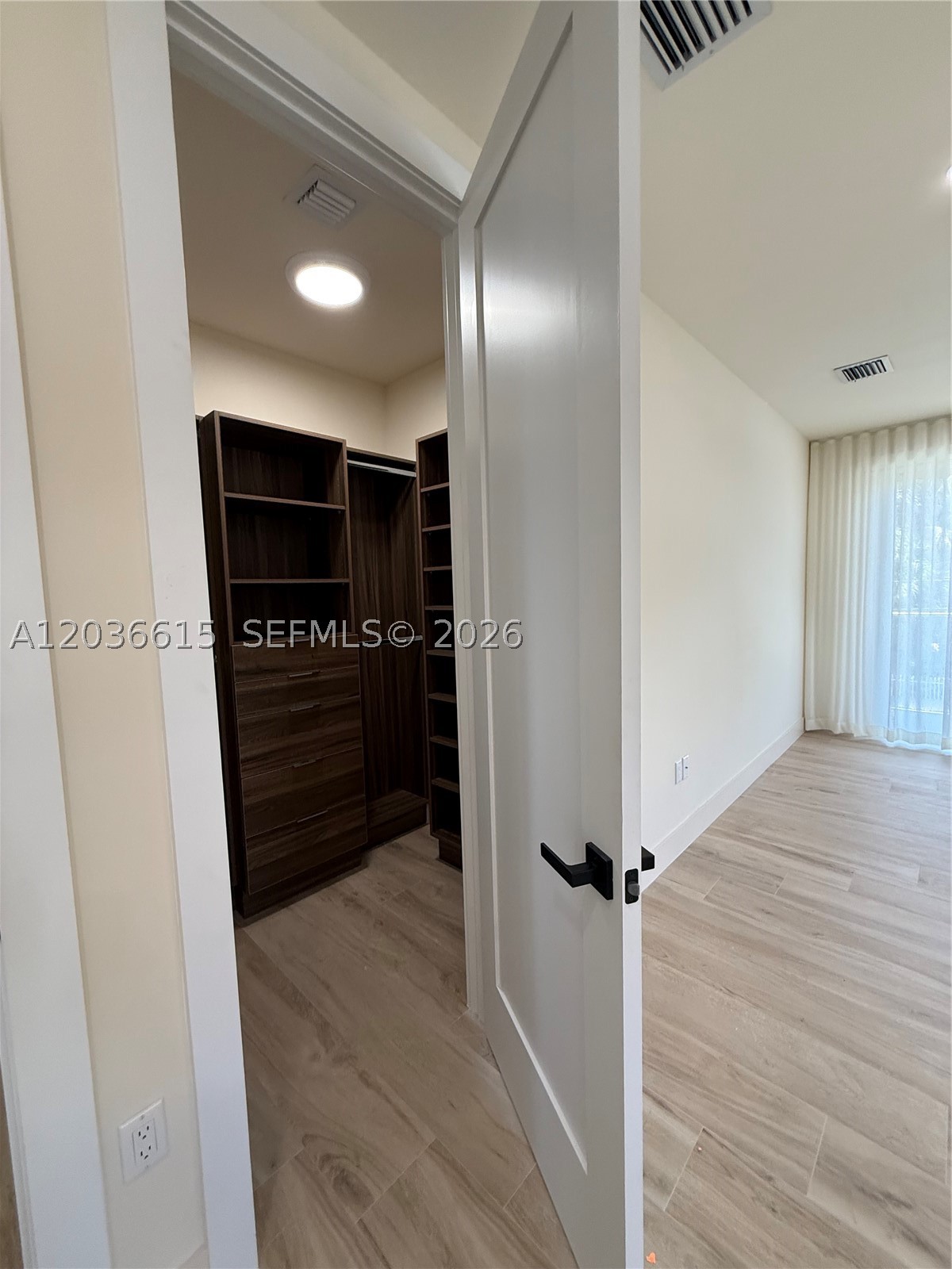 3326 Elizabeth St, Miami FL 33133