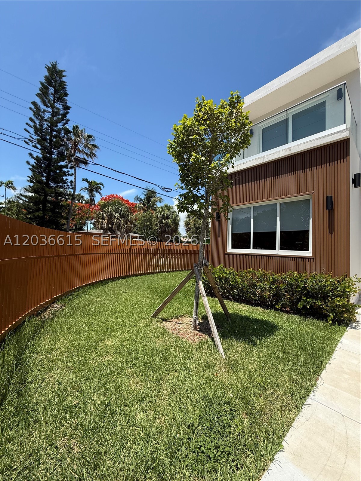 3326 Elizabeth St, Miami FL 33133