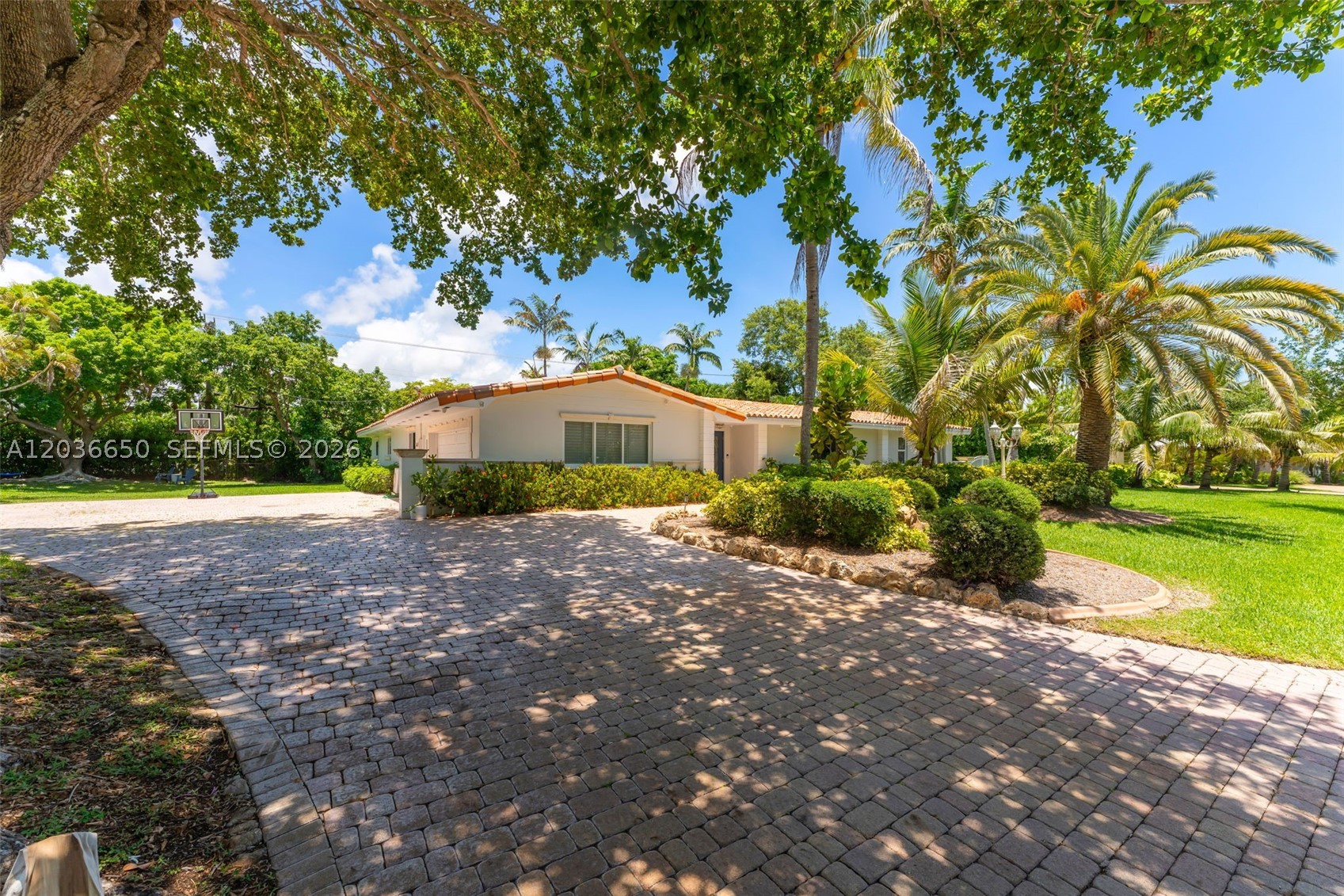 6561 Marlin Dr, Coral Gables FL 33158