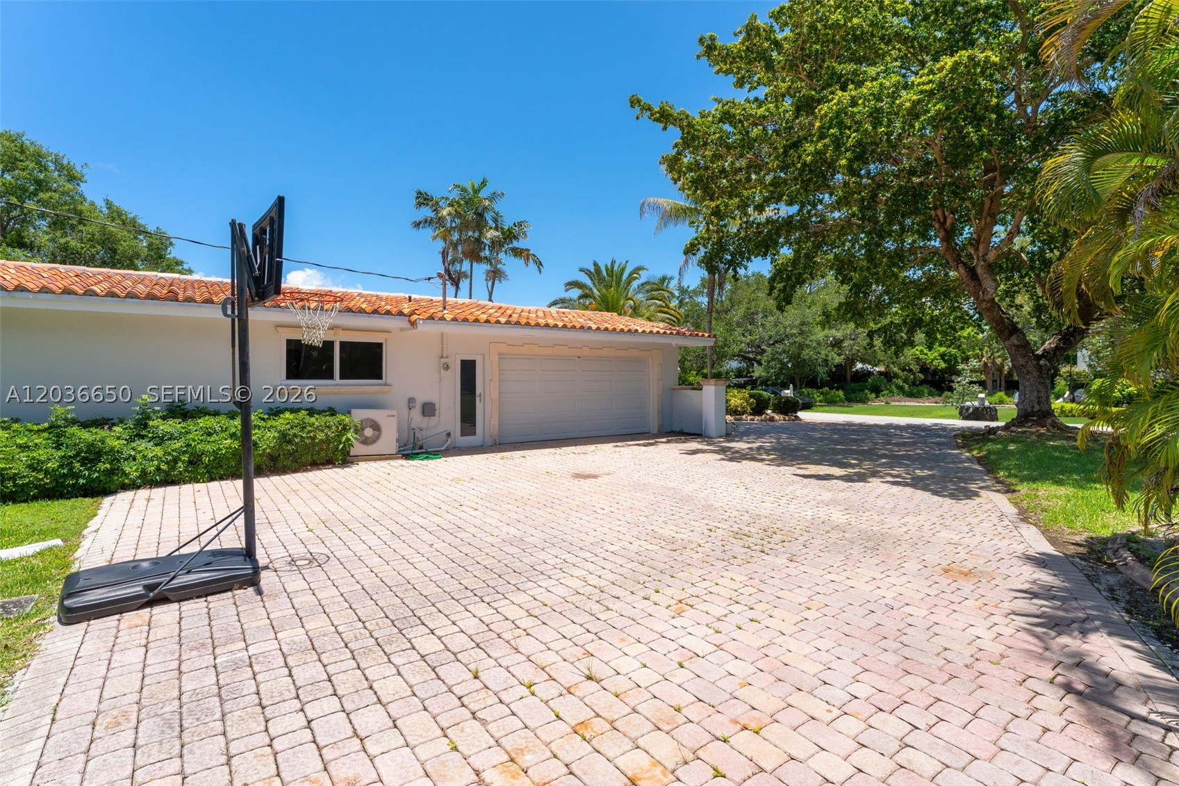 6561 Marlin Dr, Coral Gables FL 33158