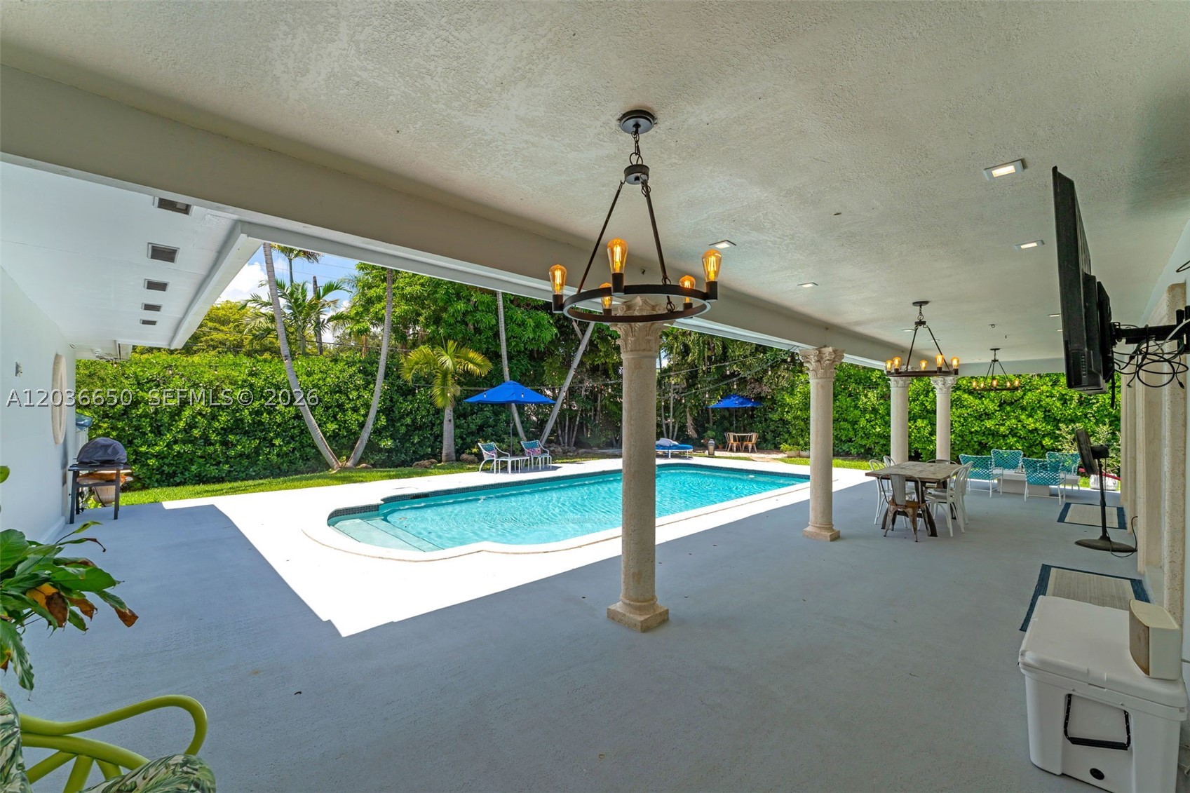 6561 Marlin Dr, Coral Gables FL 33158