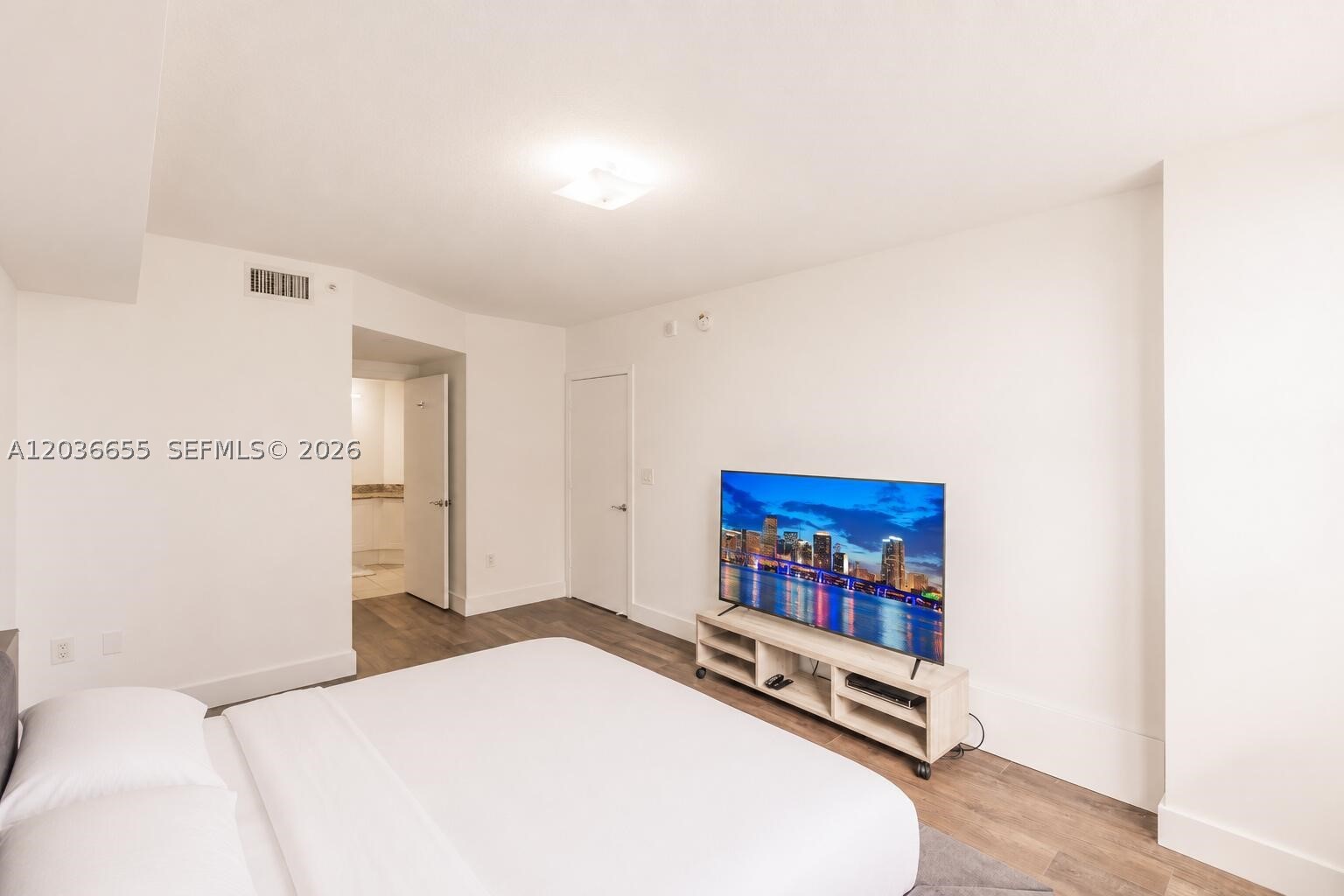 19501 W Country Club Dr #1903, Aventura FL 33180