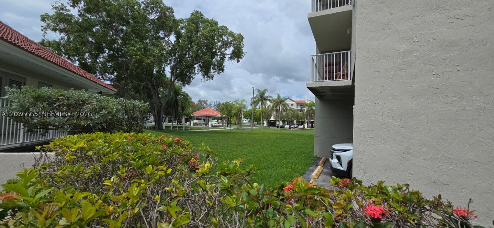 8200 SW 210th St #212, Cutler Bay FL 33189