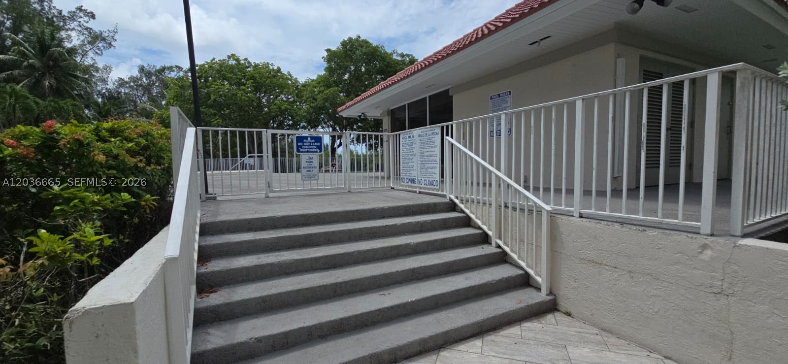 8200 SW 210th St #212, Cutler Bay FL 33189