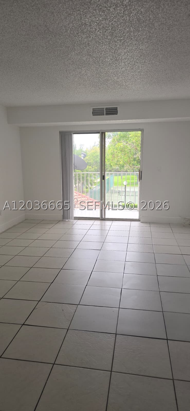 8200 SW 210th St #212, Cutler Bay FL 33189