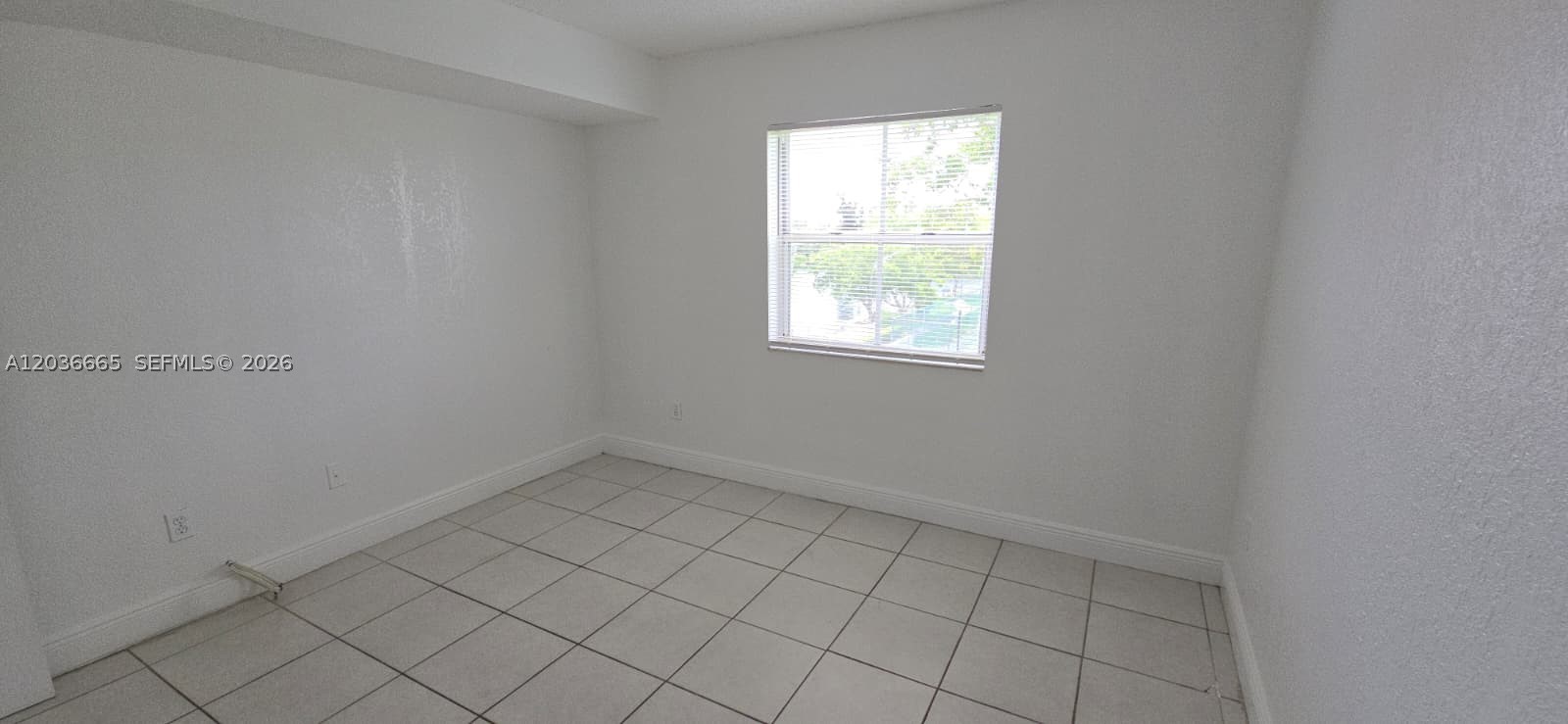 8200 SW 210th St #212, Cutler Bay FL 33189