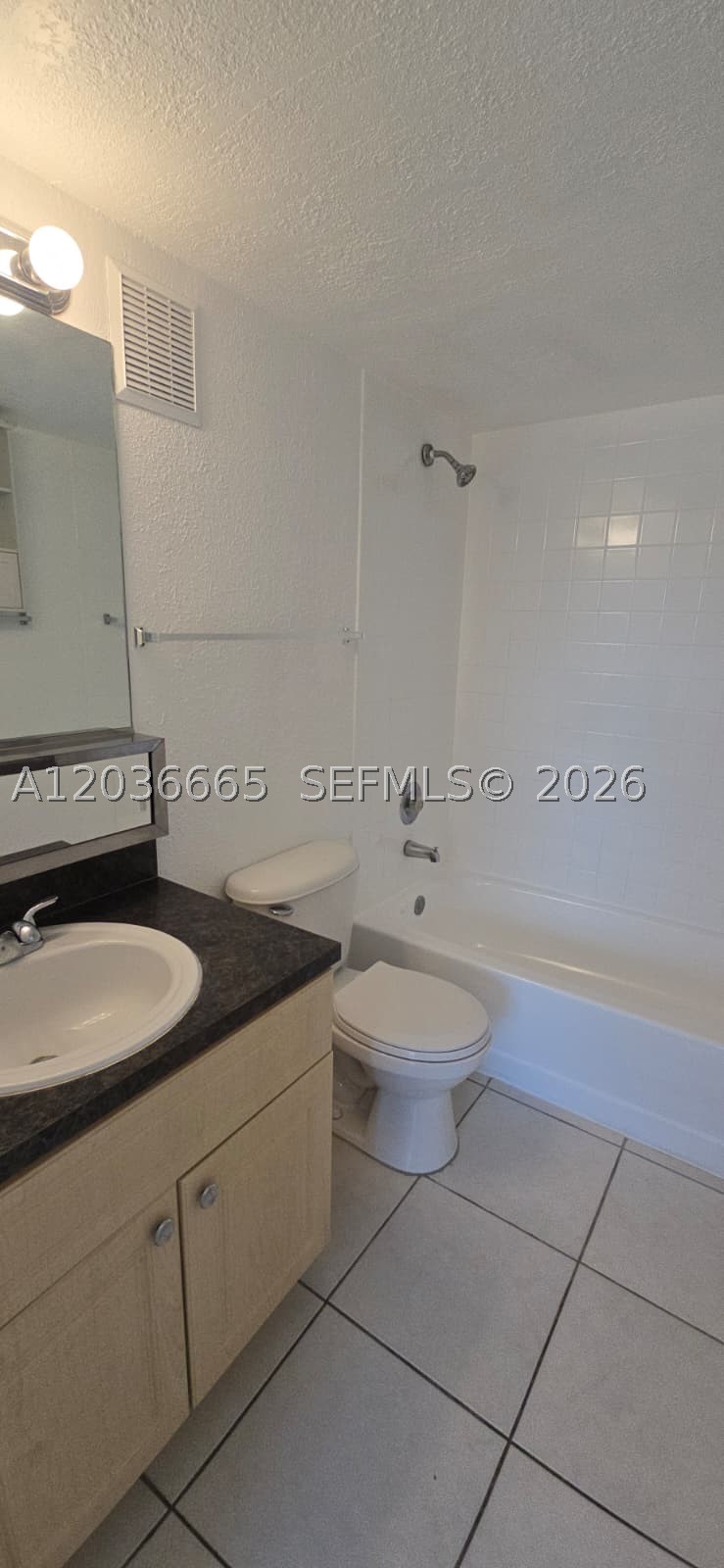 8200 SW 210th St #212, Cutler Bay FL 33189