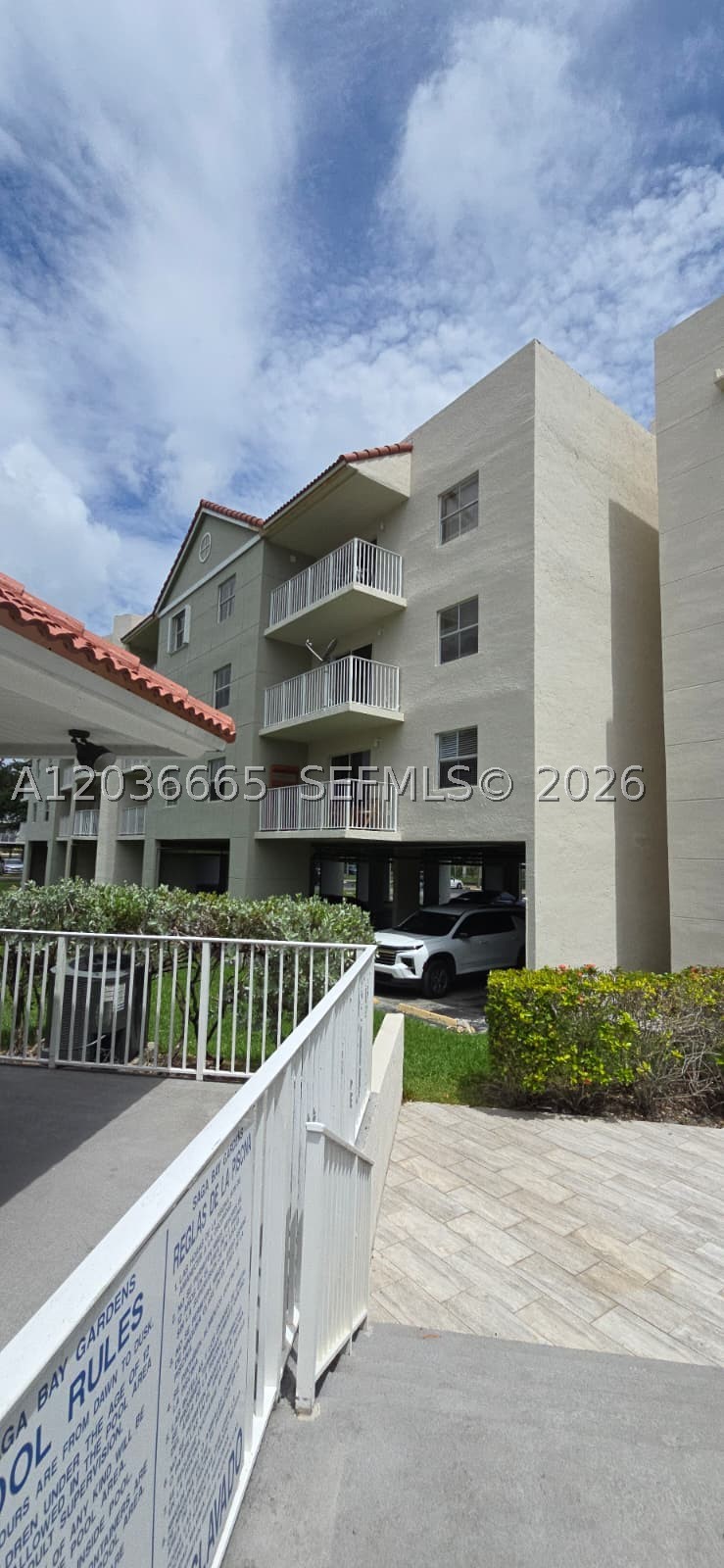 8200 SW 210th St #212, Cutler Bay FL 33189