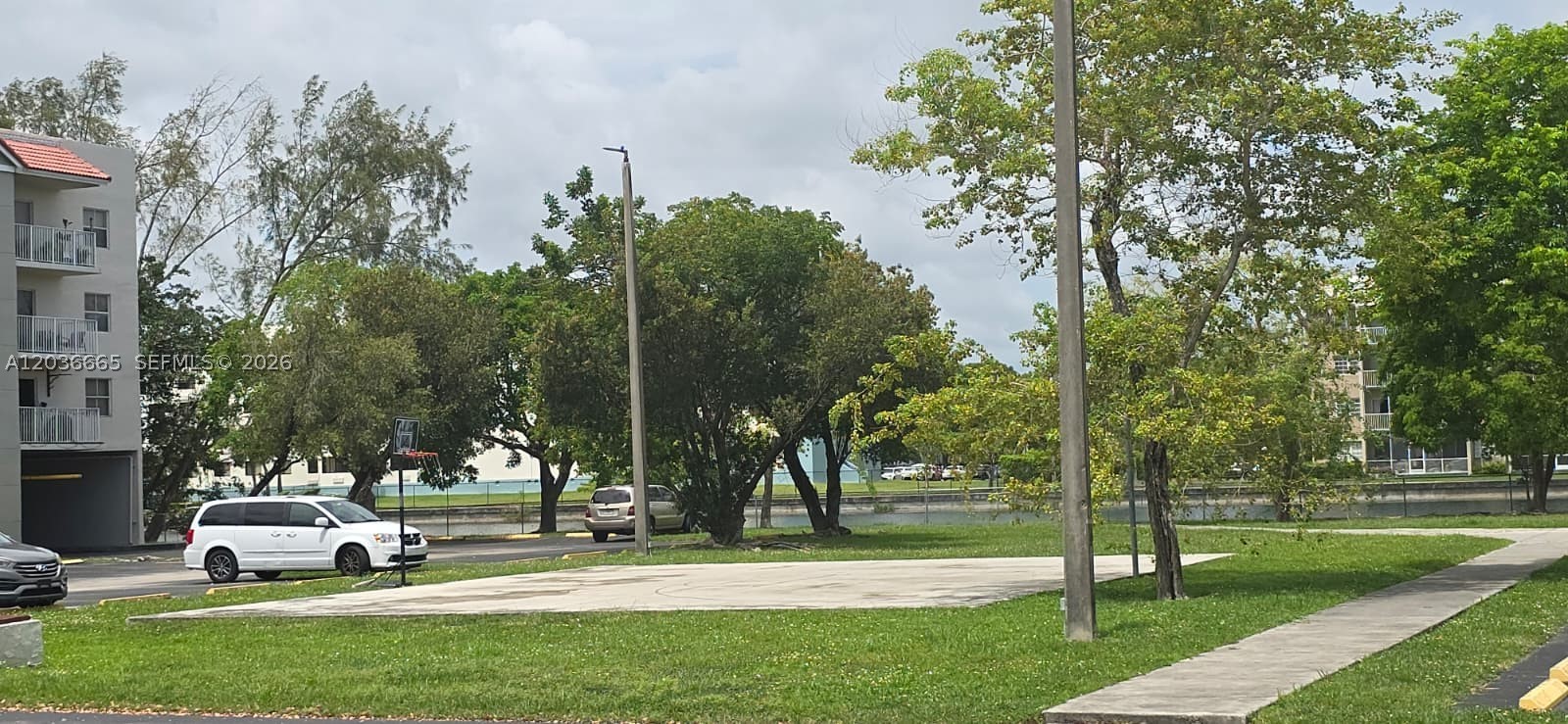 8200 SW 210th St #212, Cutler Bay FL 33189