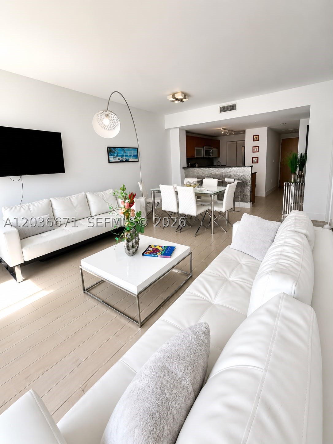 253 NE 2nd St #3004, Miami FL 33132