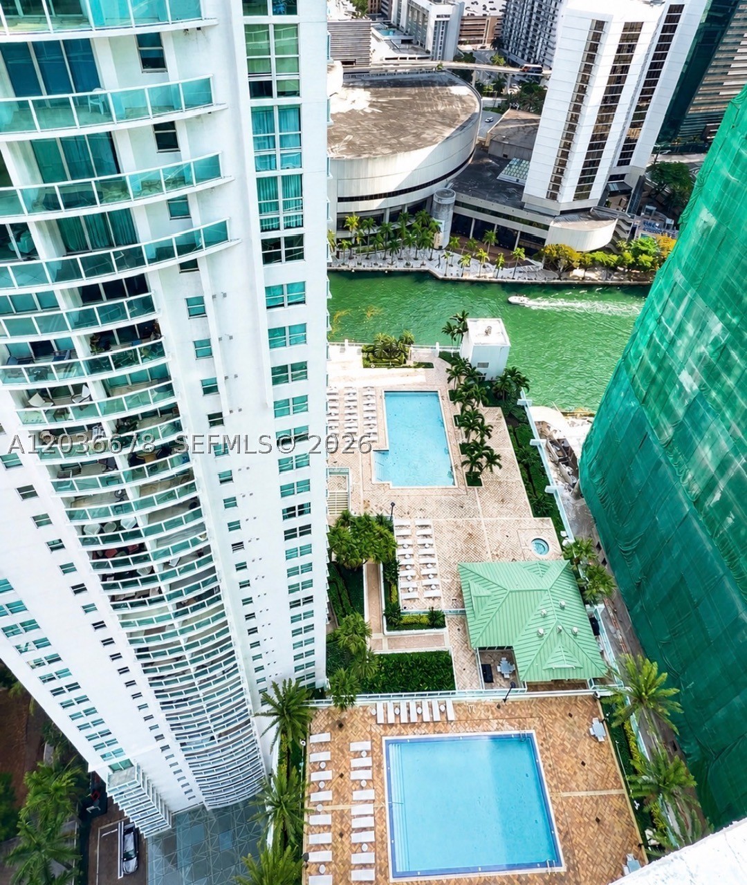 Miami FL 33131 - A12036678