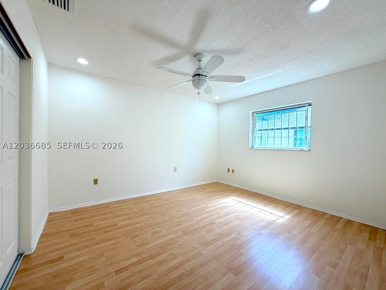 11711 NW 29th St, Sunrise FL 33323