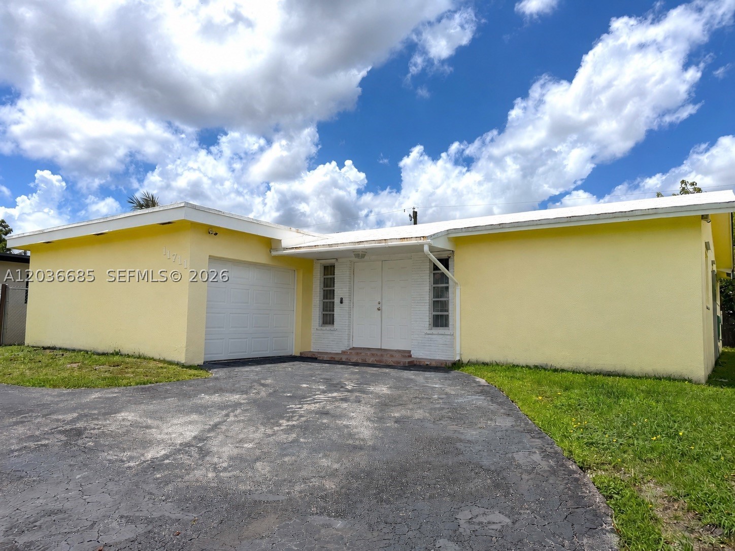 11711 NW 29th St, Sunrise FL 33323