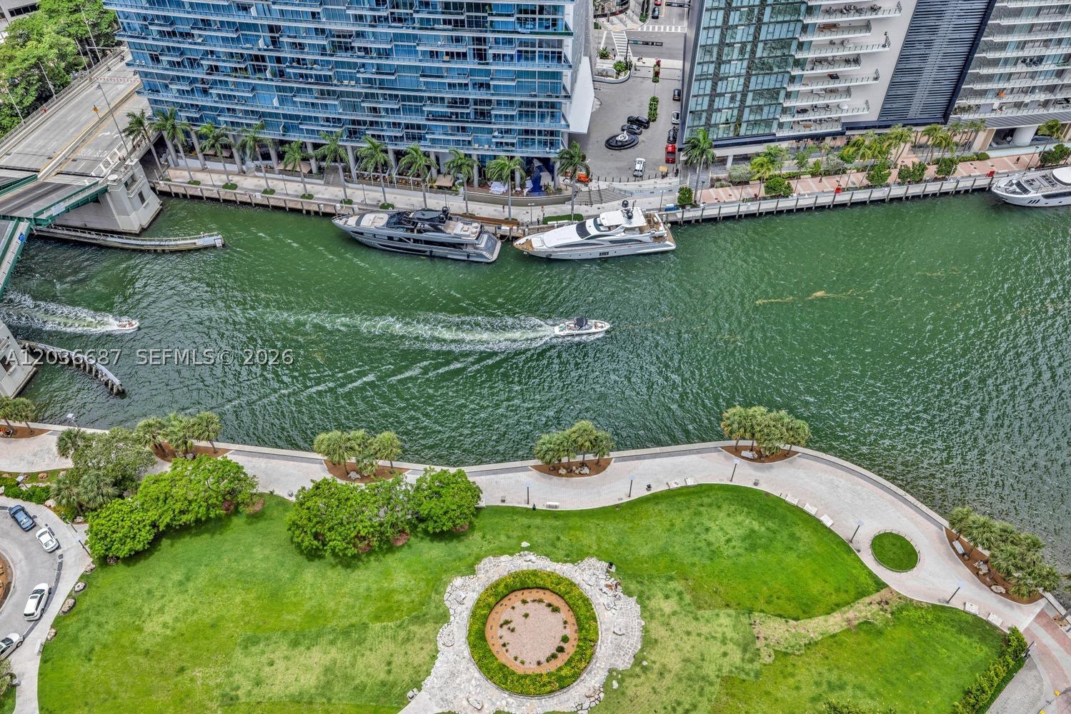 475 Brickell Ave #3214, Miami FL 33131