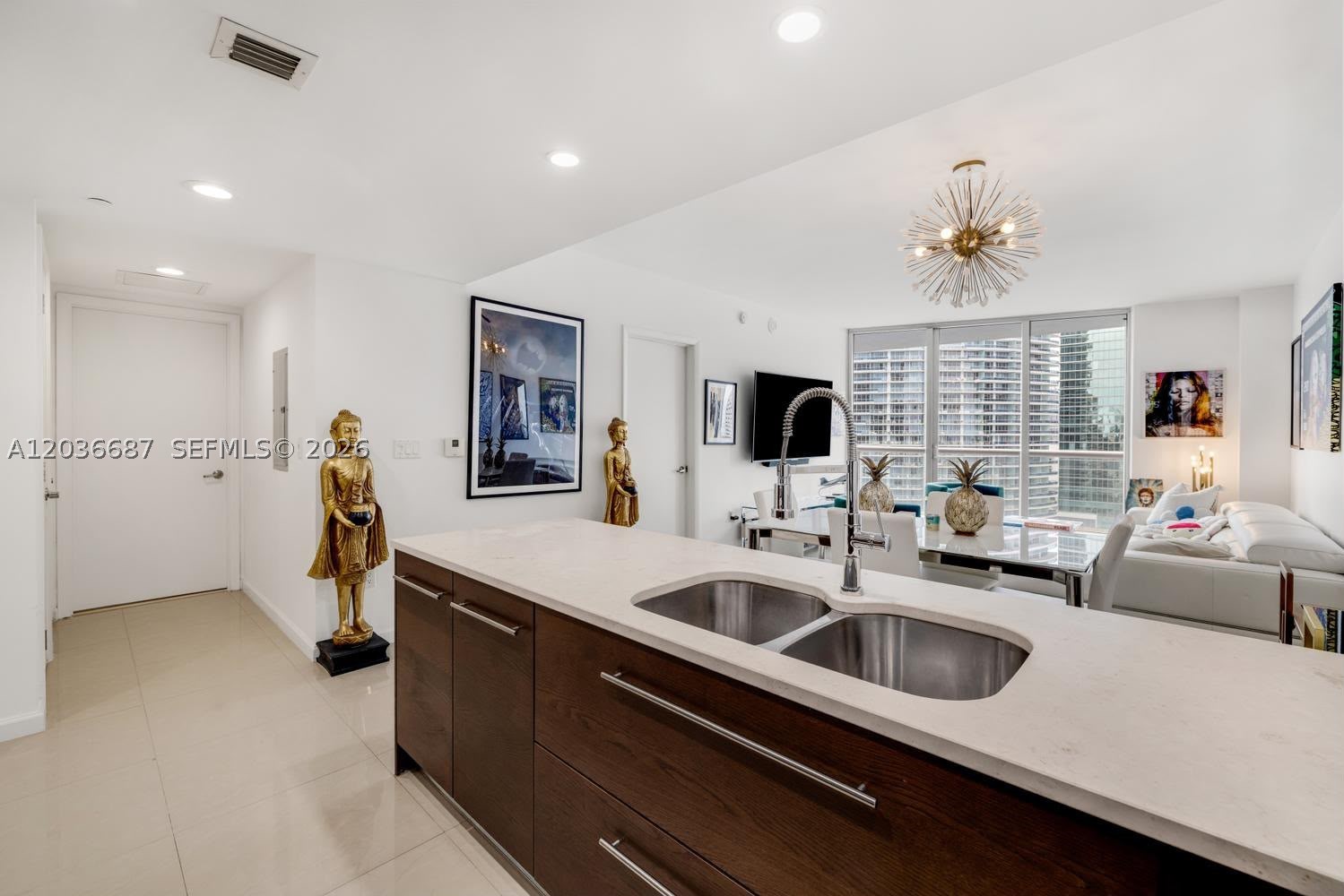 475 Brickell Ave #3214, Miami FL 33131
