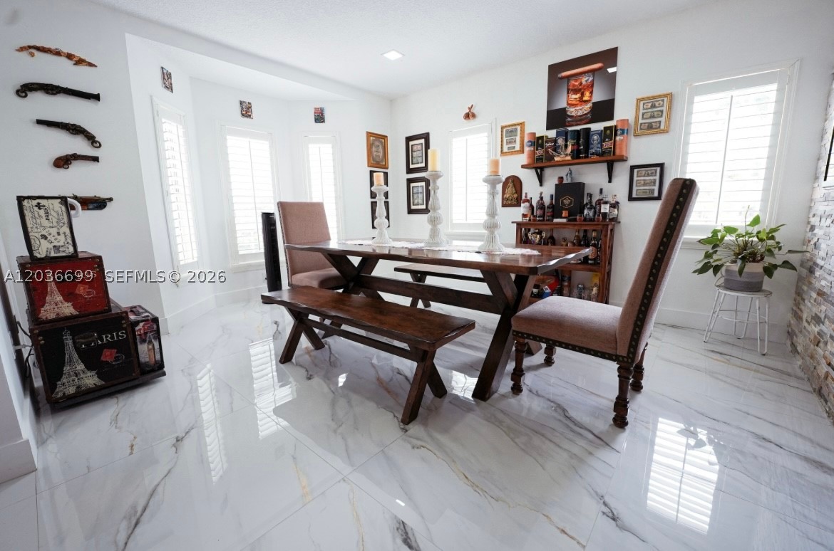 1935 NE 35th Ave, Homestead FL 33033