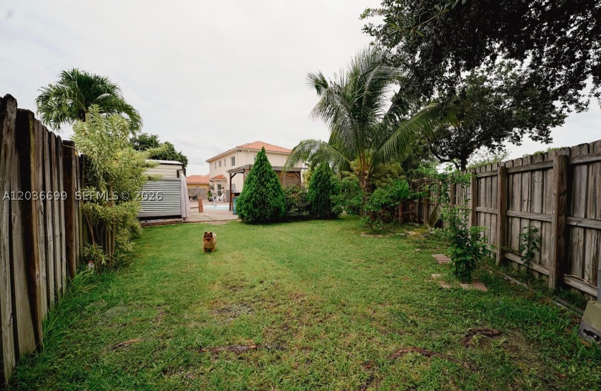 1935 NE 35th Ave, Homestead FL 33033