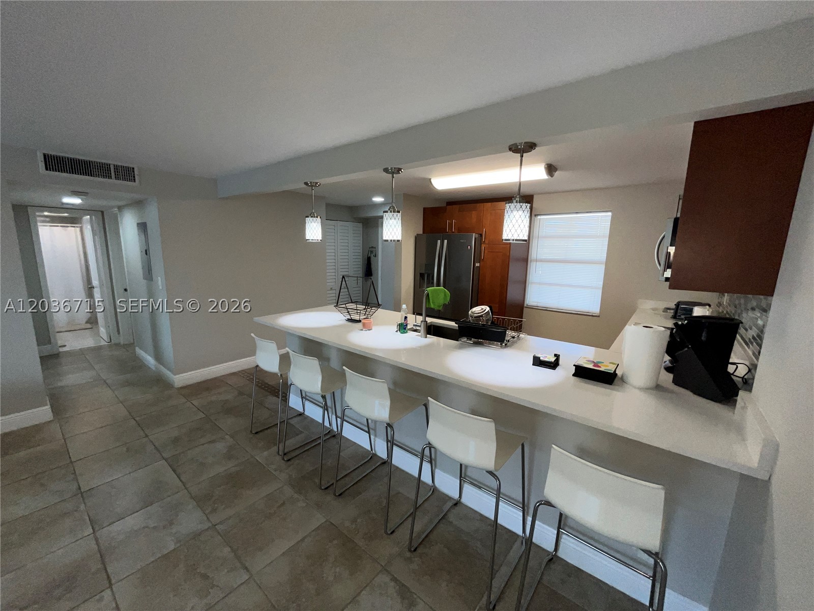301 SE 3rd St #204, Dania Beach FL 33004