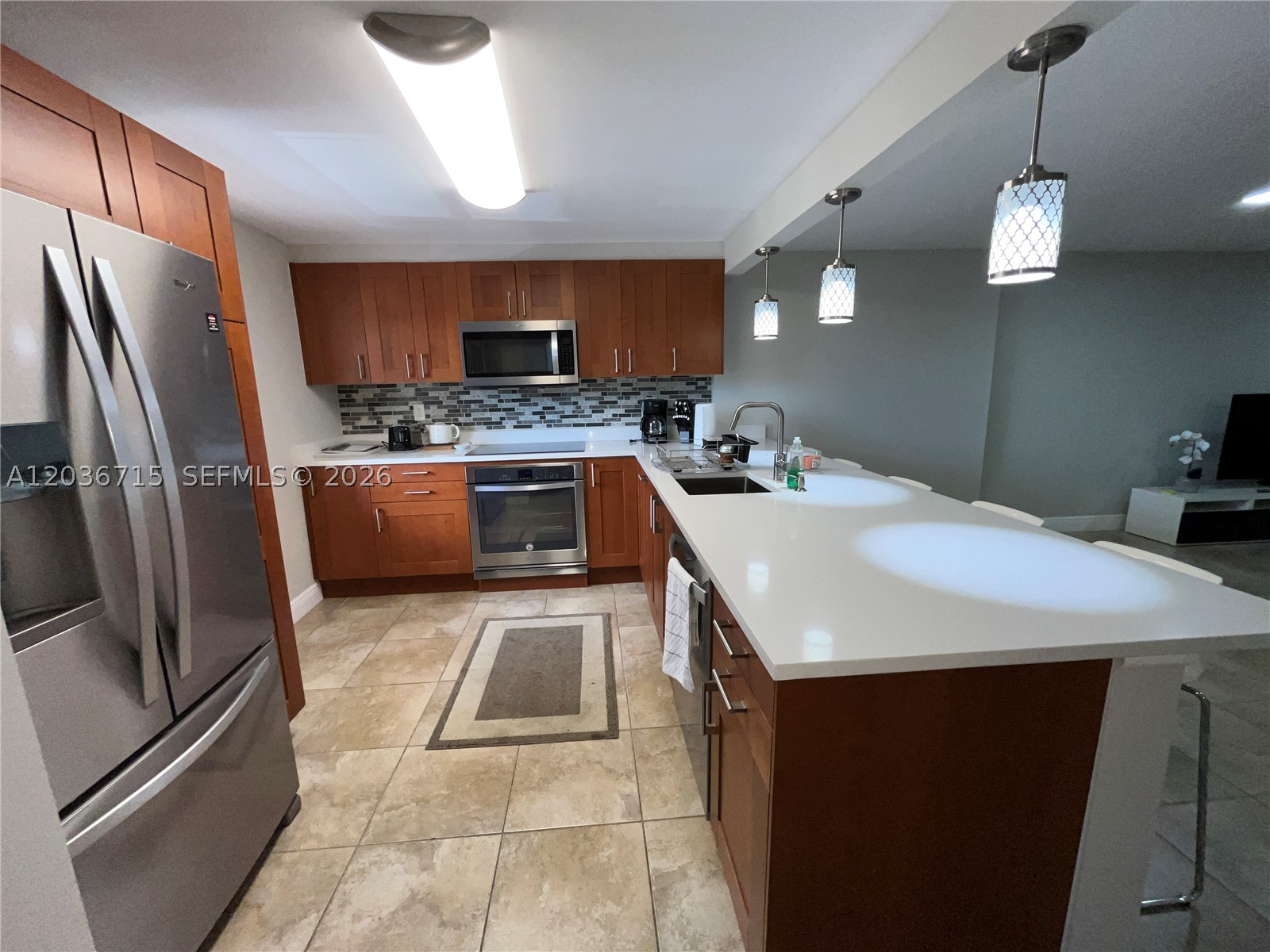 301 SE 3rd St #204, Dania Beach FL 33004