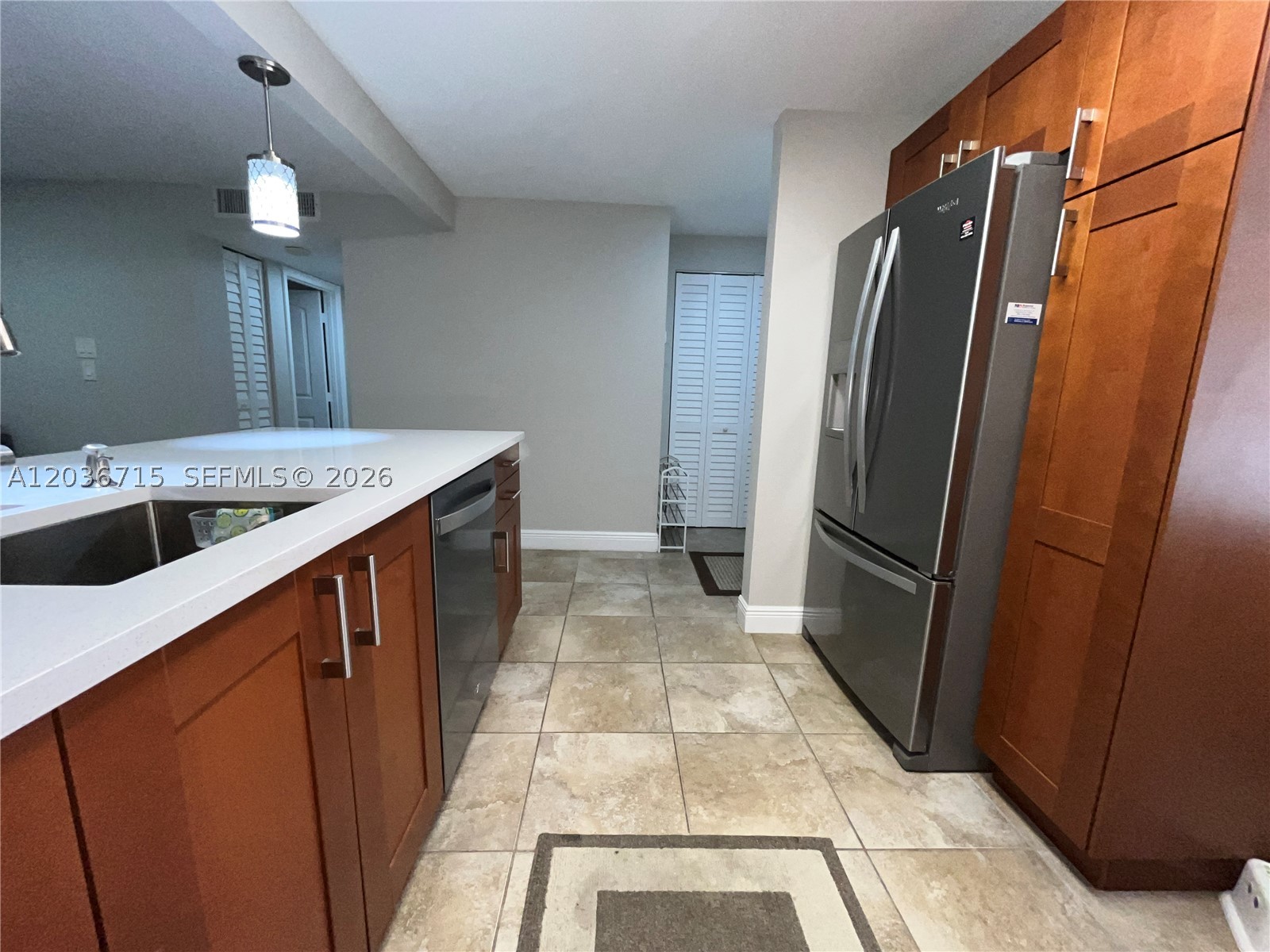 301 SE 3rd St #204, Dania Beach FL 33004