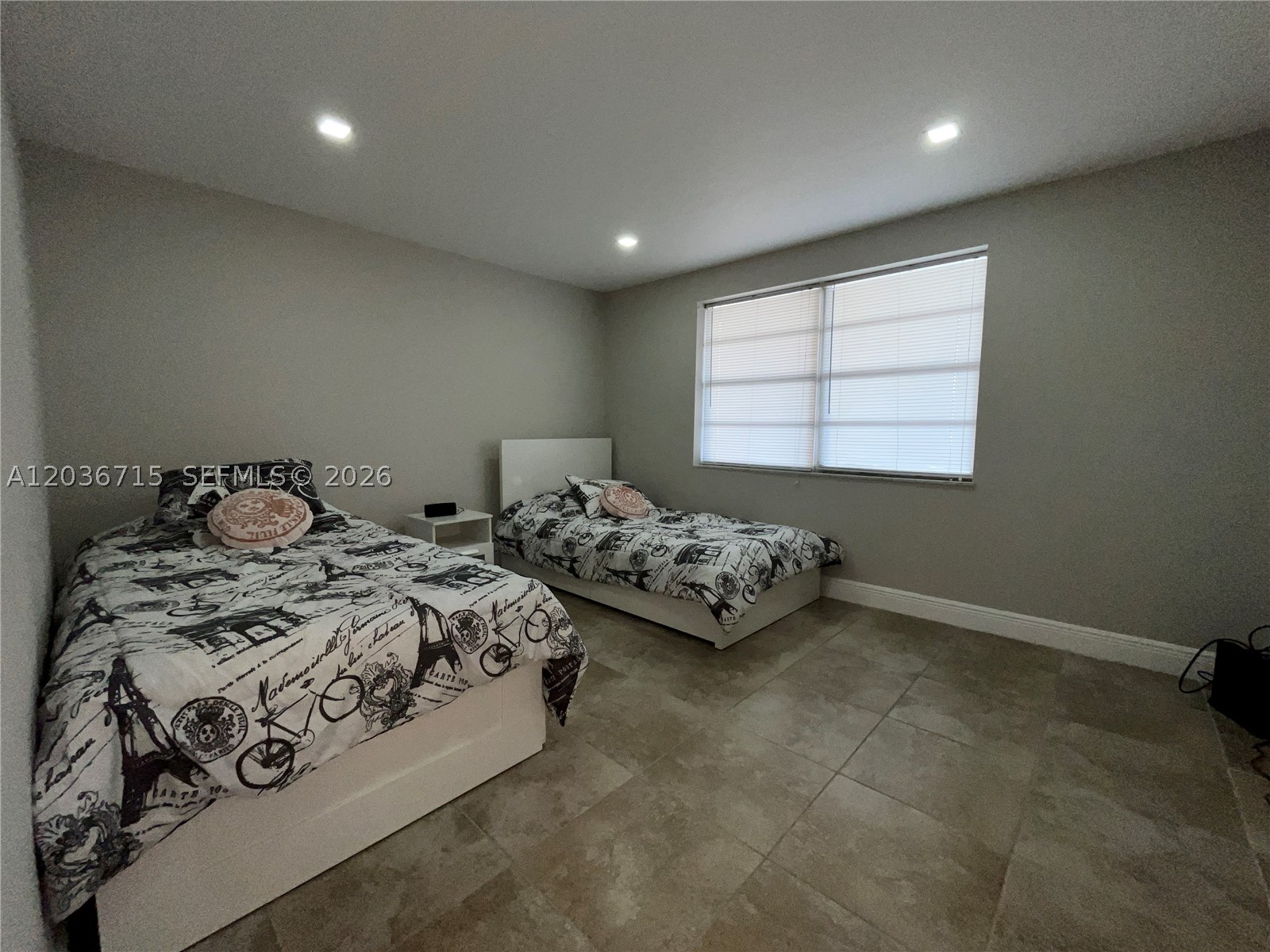301 SE 3rd St #204, Dania Beach FL 33004