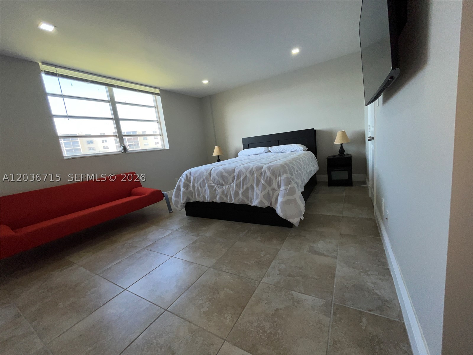 301 SE 3rd St #204, Dania Beach FL 33004