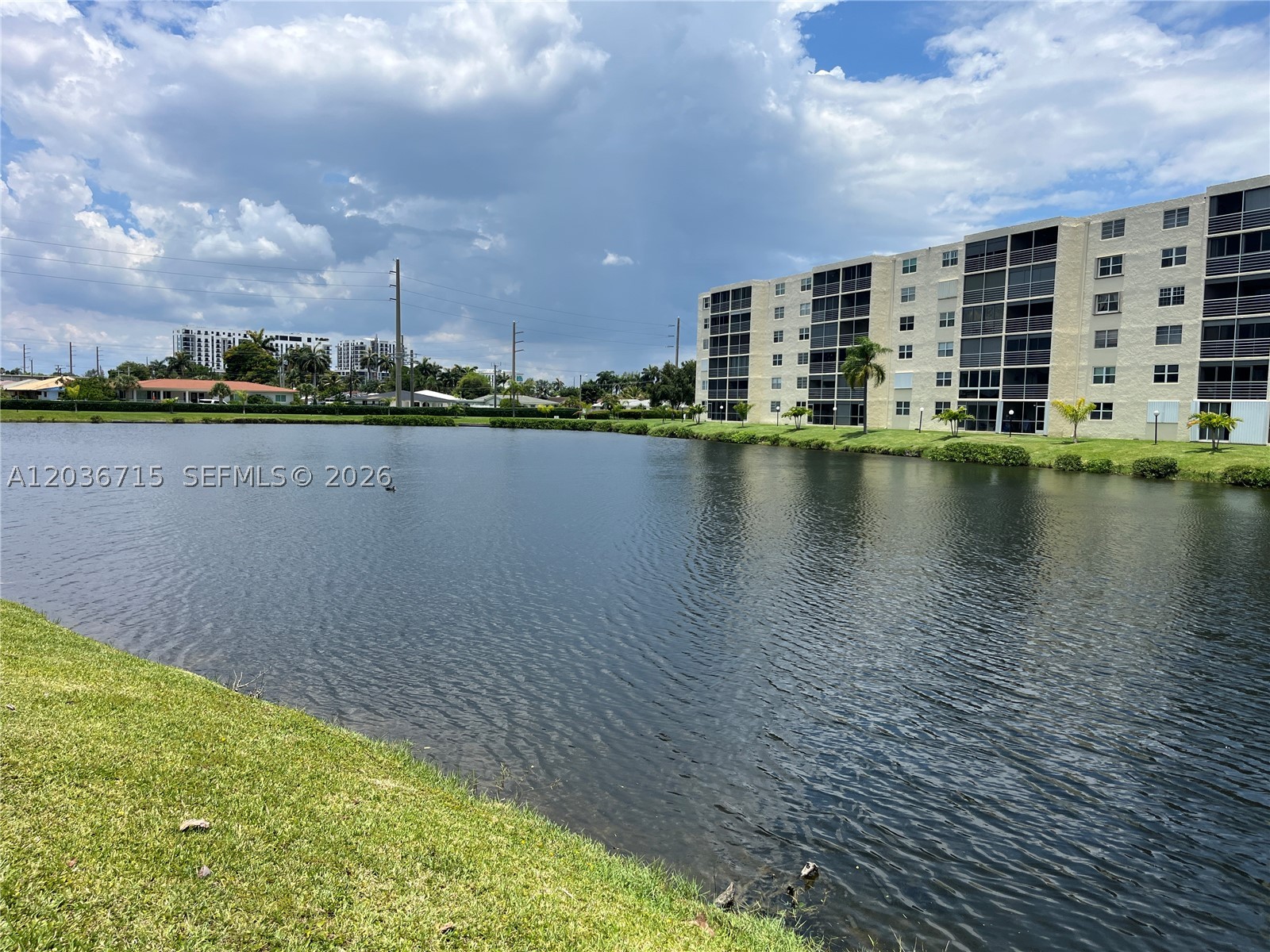 301 SE 3rd St #204, Dania Beach FL 33004