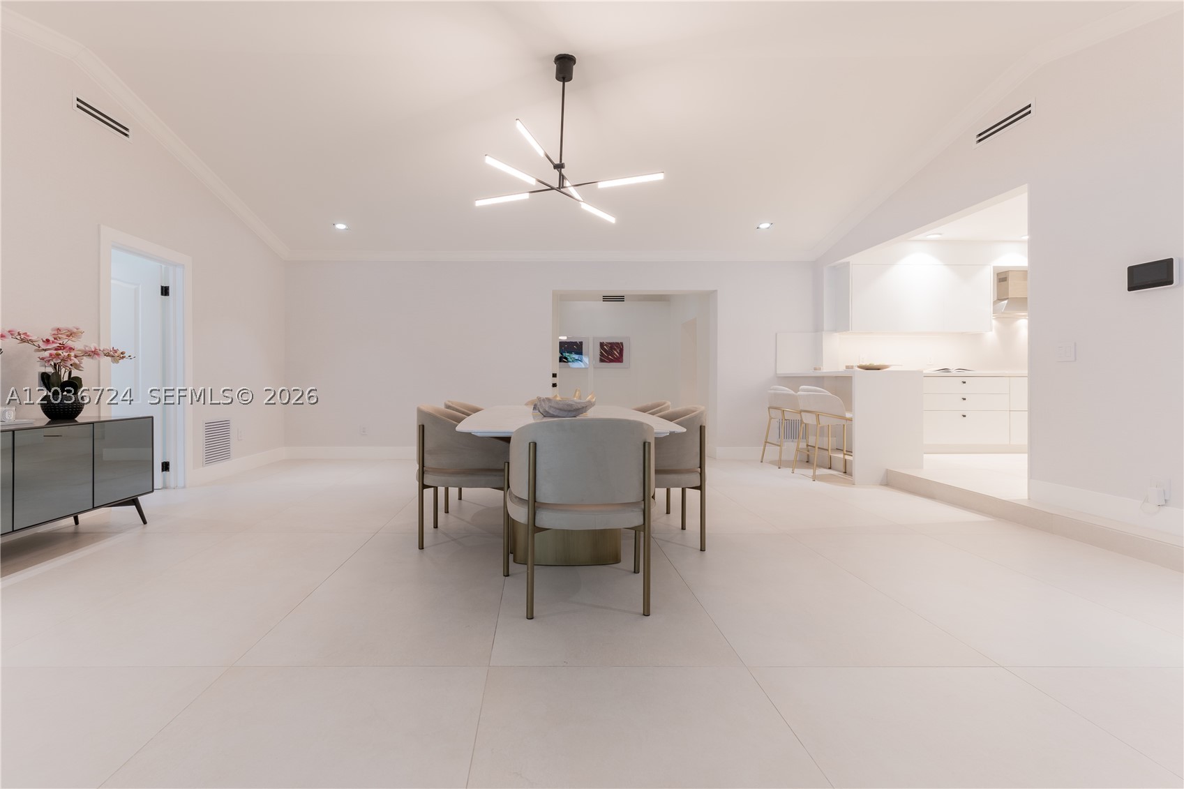7300 SW 77th Ave, Miami FL 33143