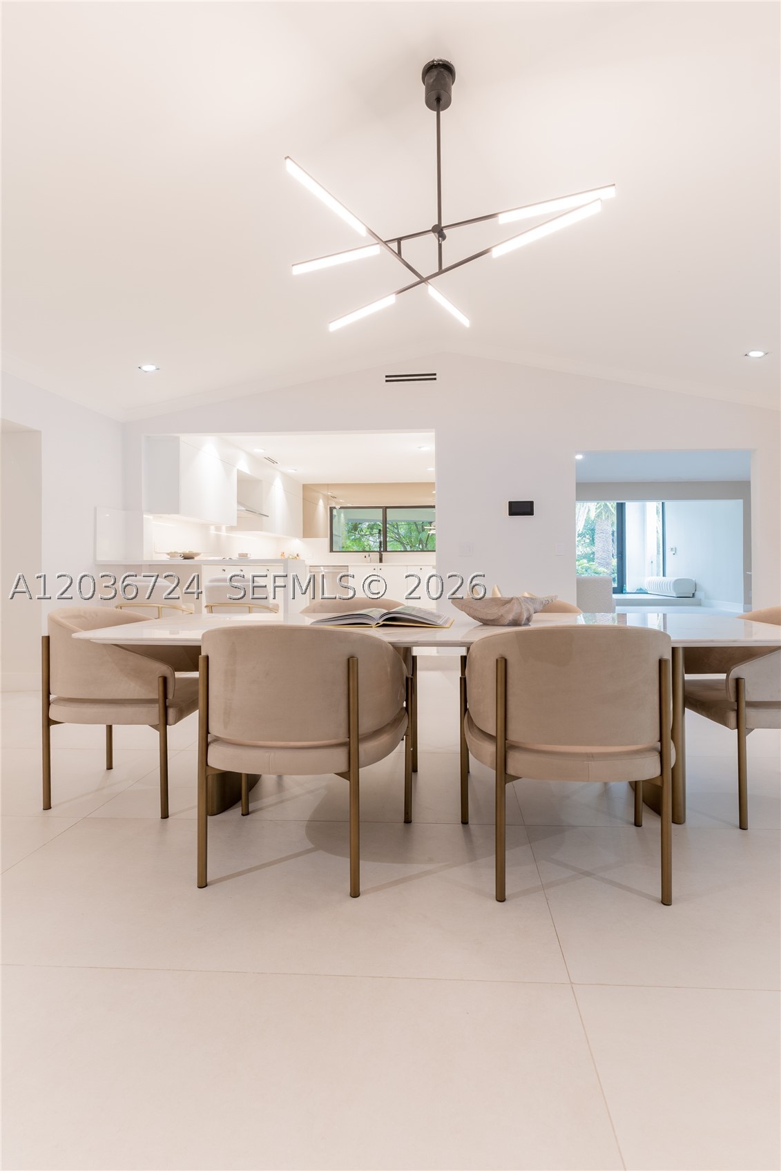 7300 SW 77th Ave, Miami FL 33143