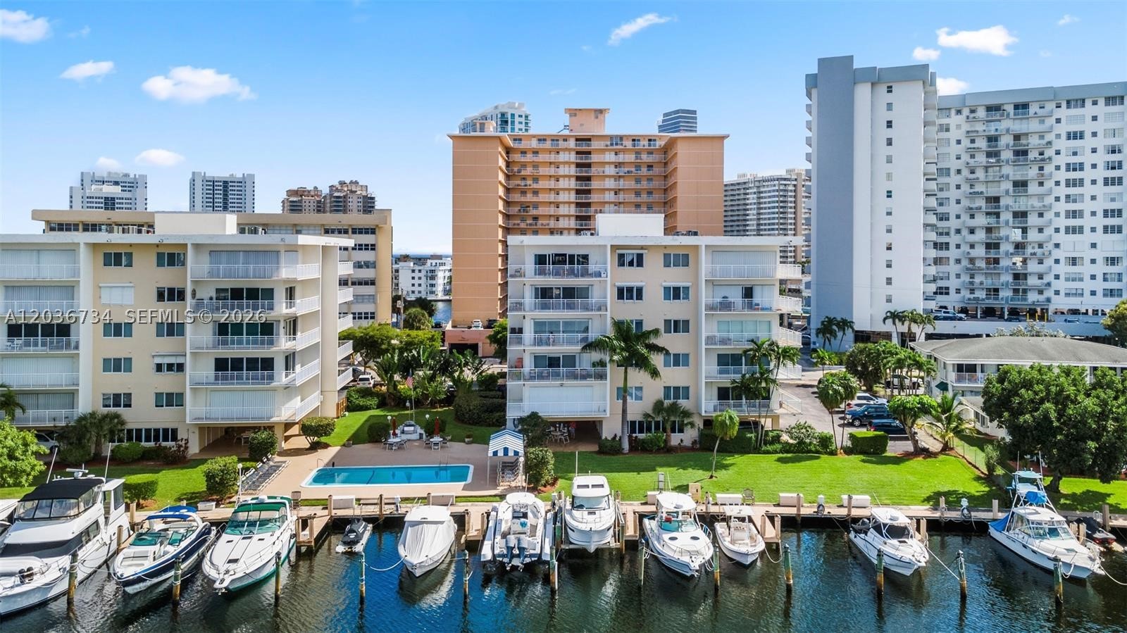 126 Golden Isles Dr #62A, Hallandale Beach FL 33009