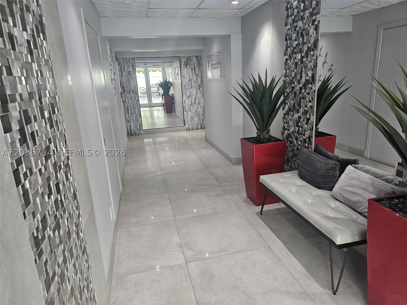 126 Golden Isles Dr #62A, Hallandale Beach FL 33009