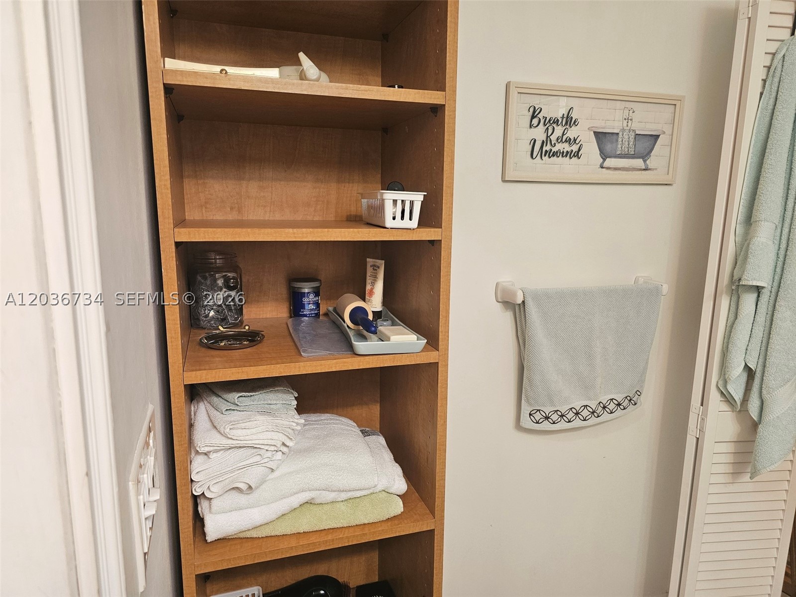 126 Golden Isles Dr #62A, Hallandale Beach FL 33009
