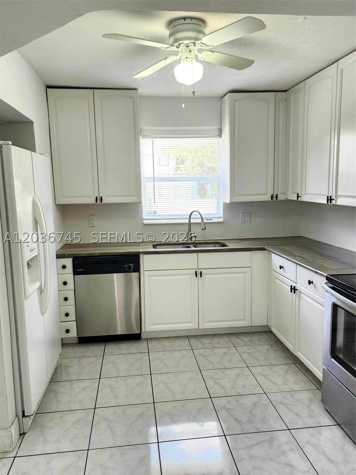 7966 SW 7th Ct, North Lauderdale FL 33068