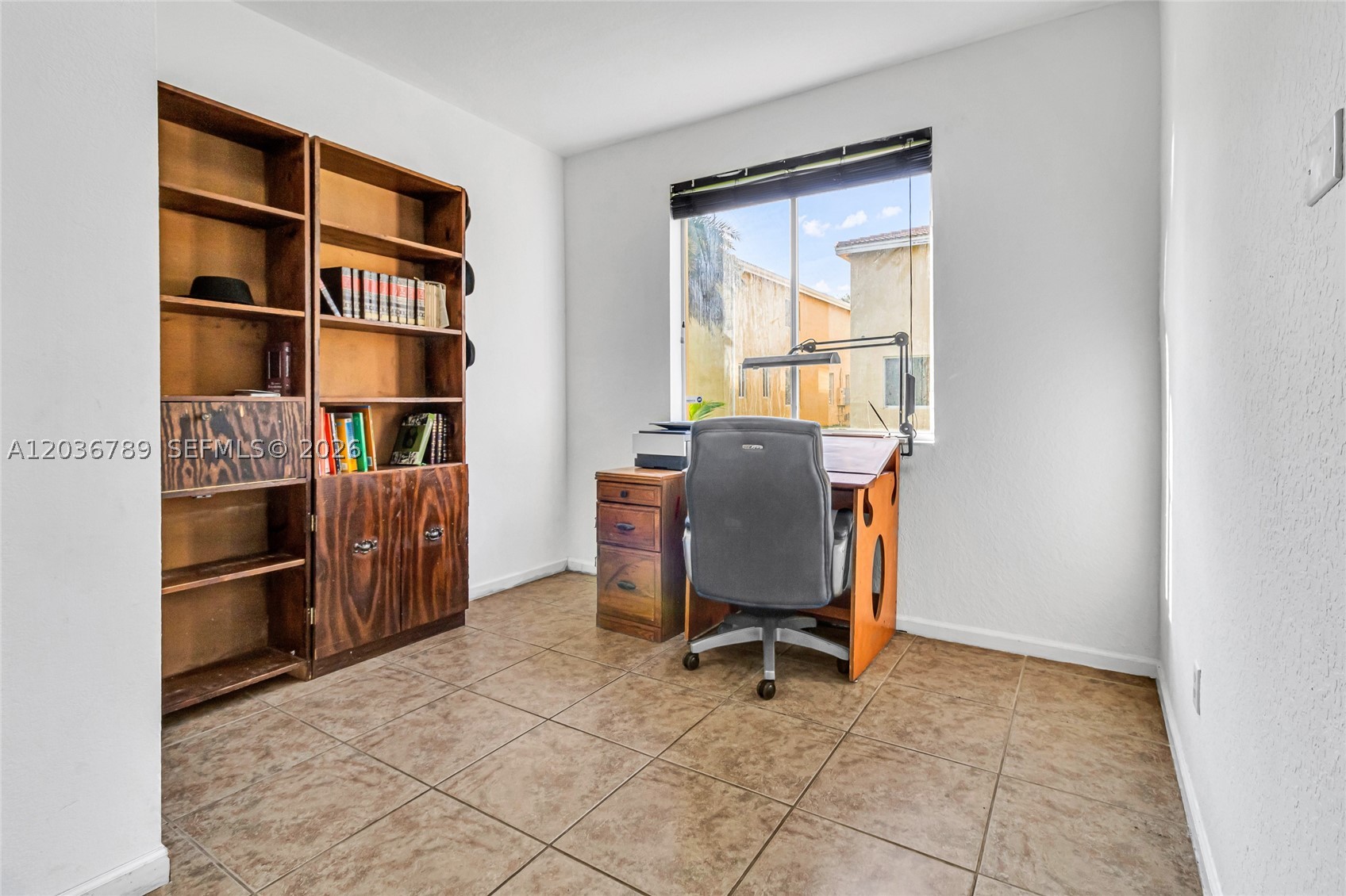 945 NW 206th St, Miami Gardens FL 33169