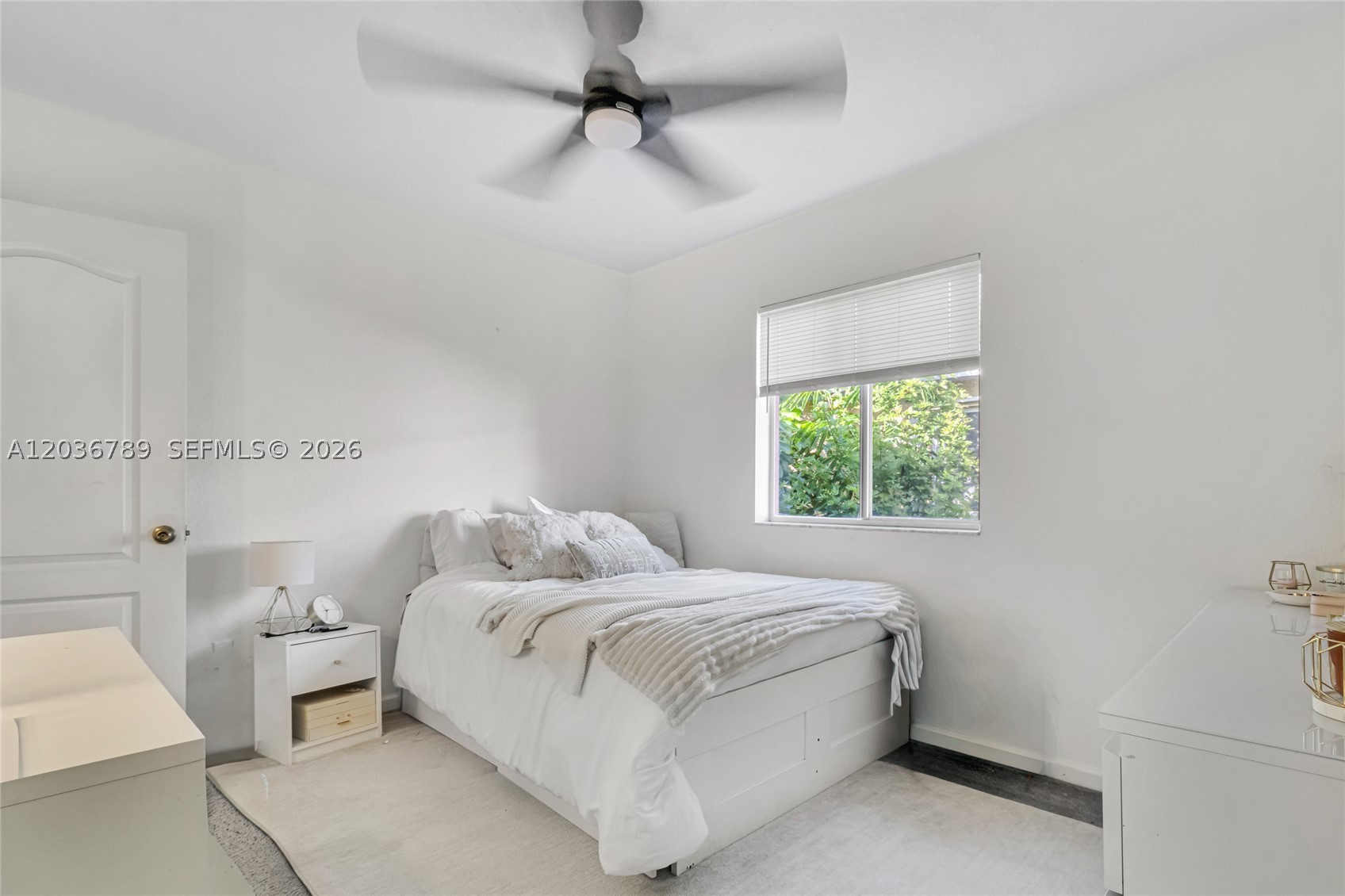 945 NW 206th St, Miami Gardens FL 33169