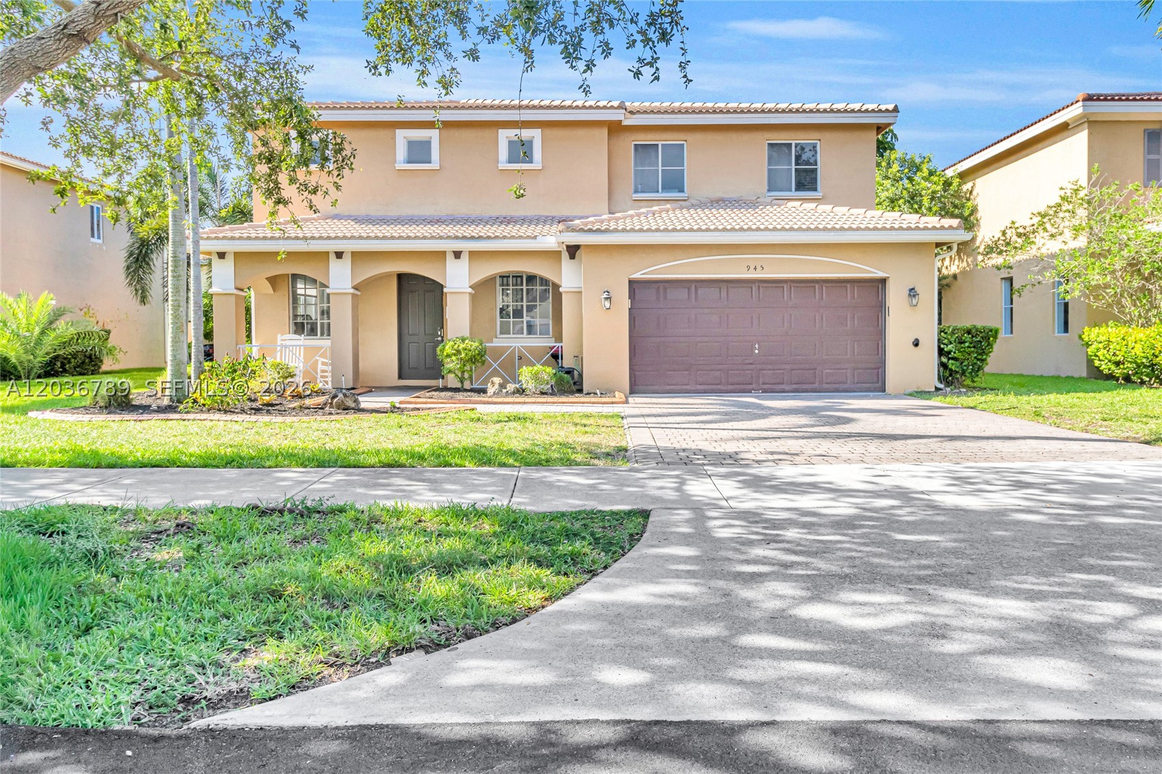 945 NW 206th St, Miami Gardens FL 33169