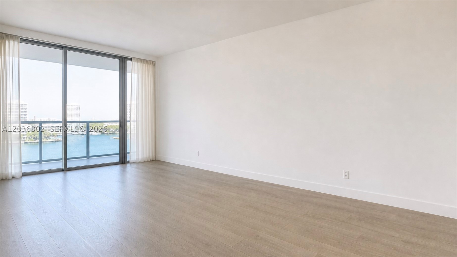 900 Bay Dr #424, Miami Beach FL 33141