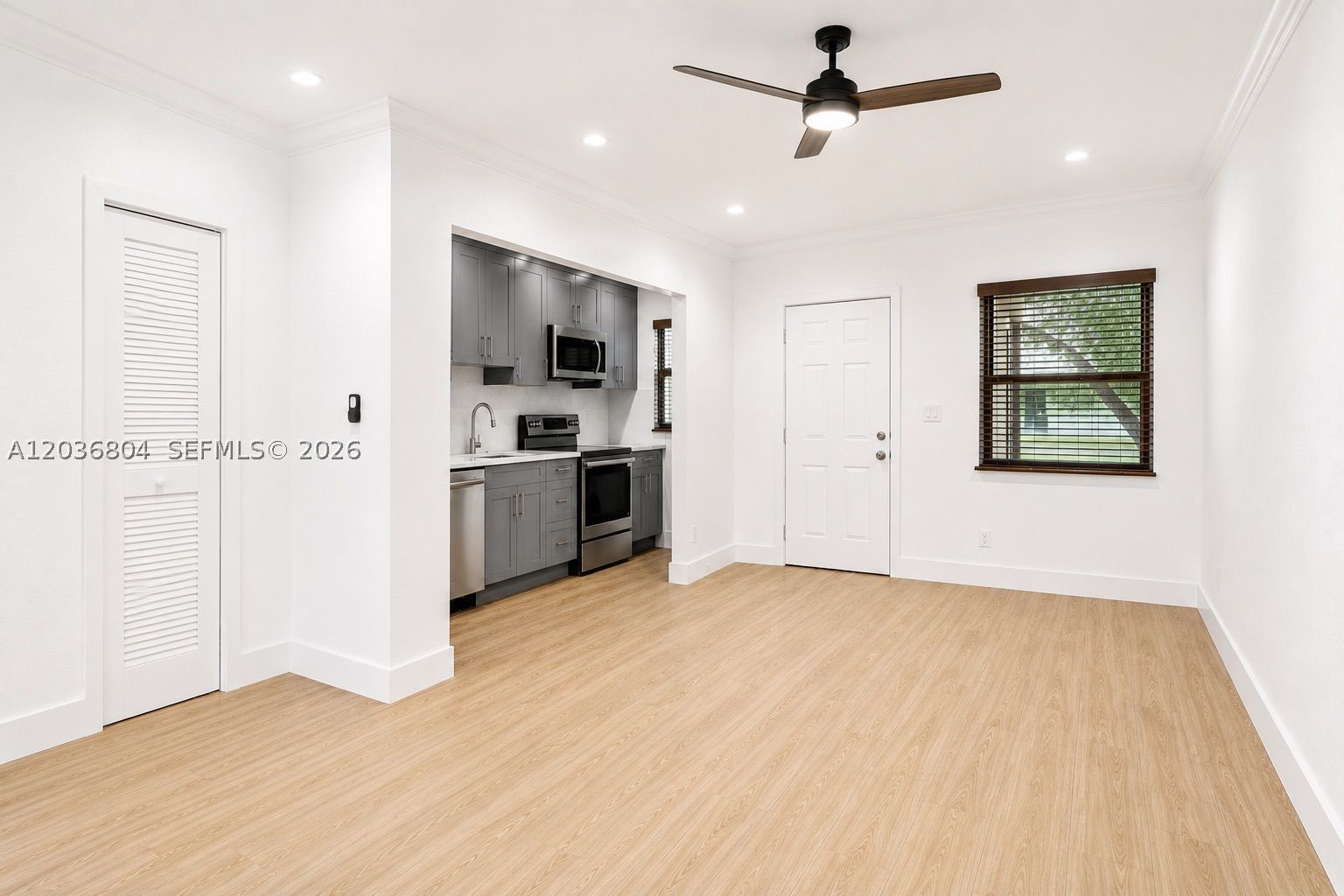 5839 SW 74th Ter #103, South Miami FL 33143