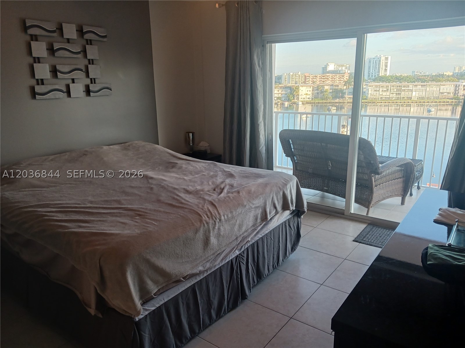 400 Golden Isles Dr #55, Hallandale Beach FL 33009