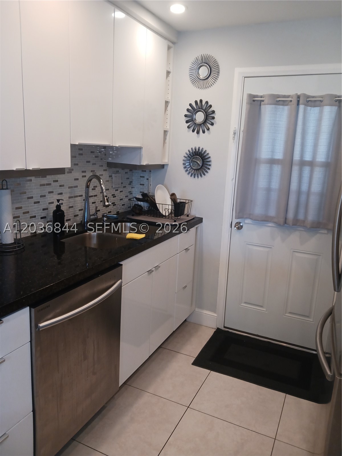 400 Golden Isles Dr #55, Hallandale Beach FL 33009