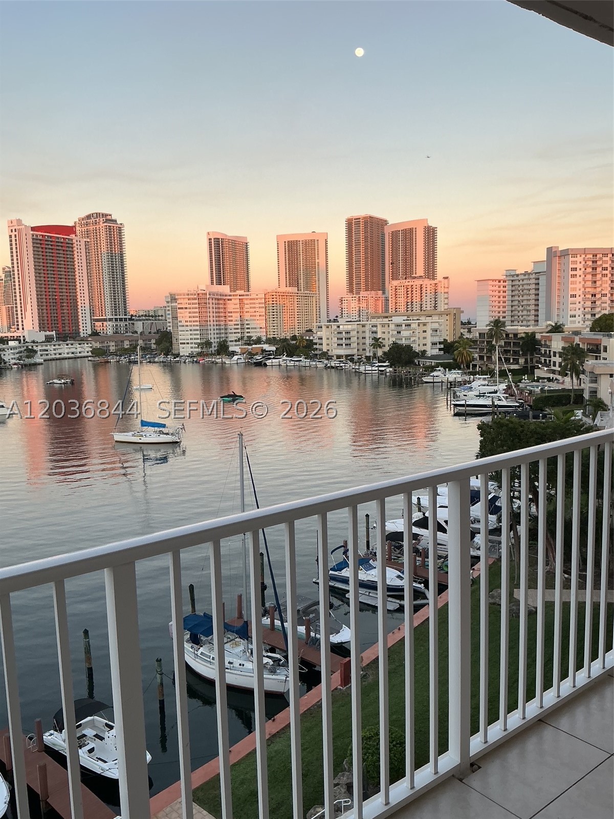 400 Golden Isles Dr #55, Hallandale Beach FL 33009