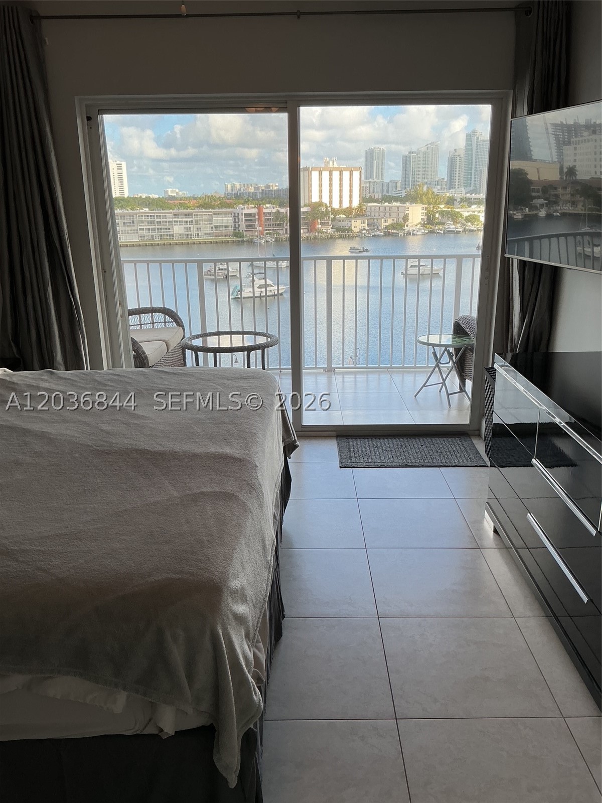 400 Golden Isles Dr #55, Hallandale Beach FL 33009