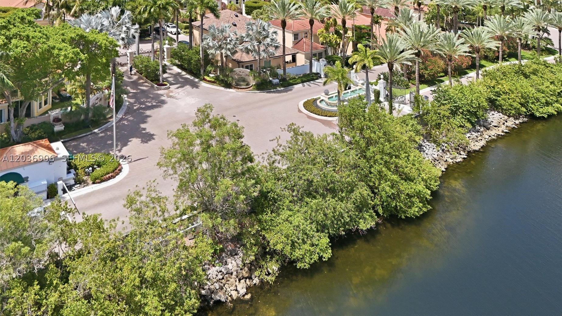 3722 NE 208th Ter, Aventura FL 33180