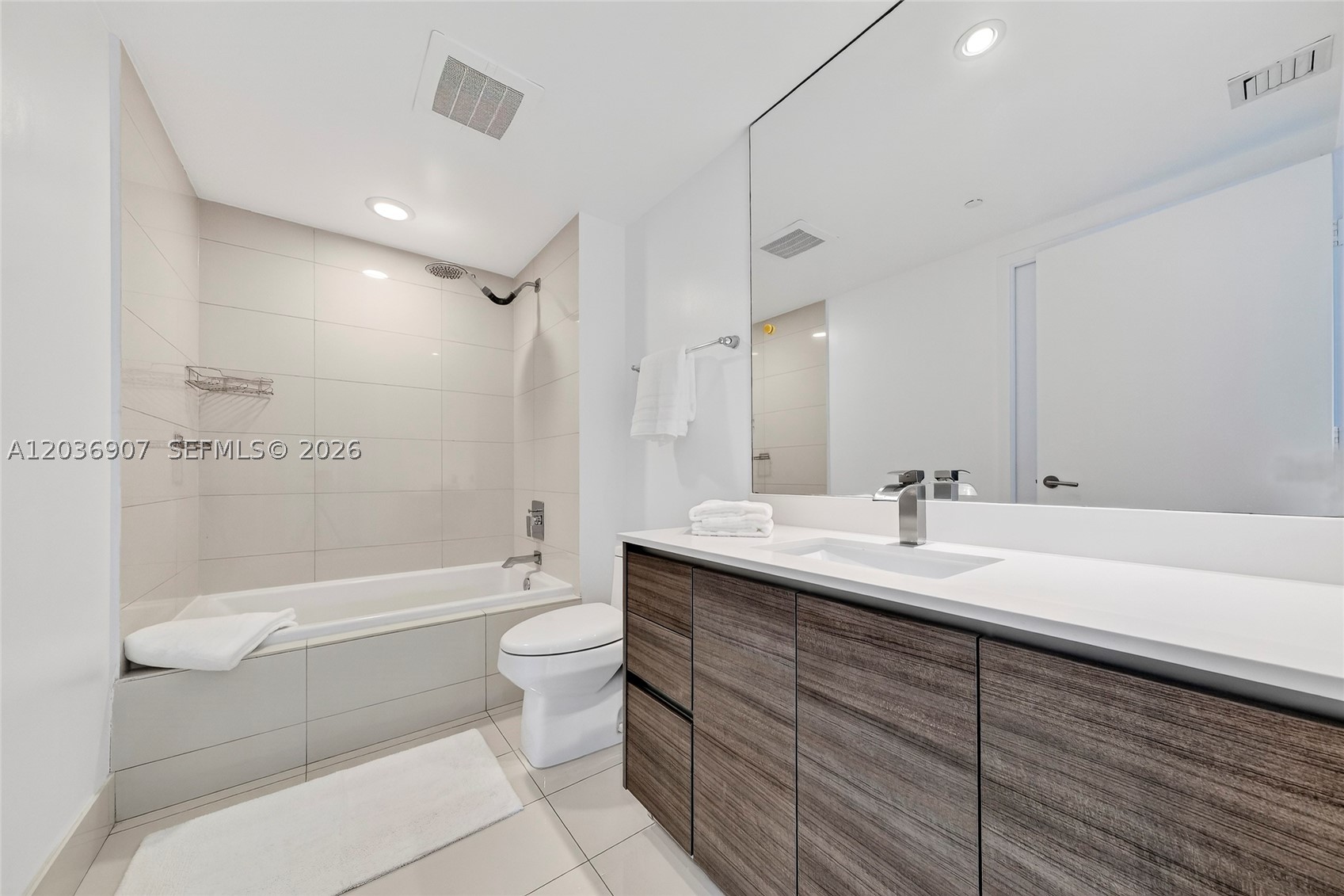 1100 S Miami Ave #1804, Miami FL 33130