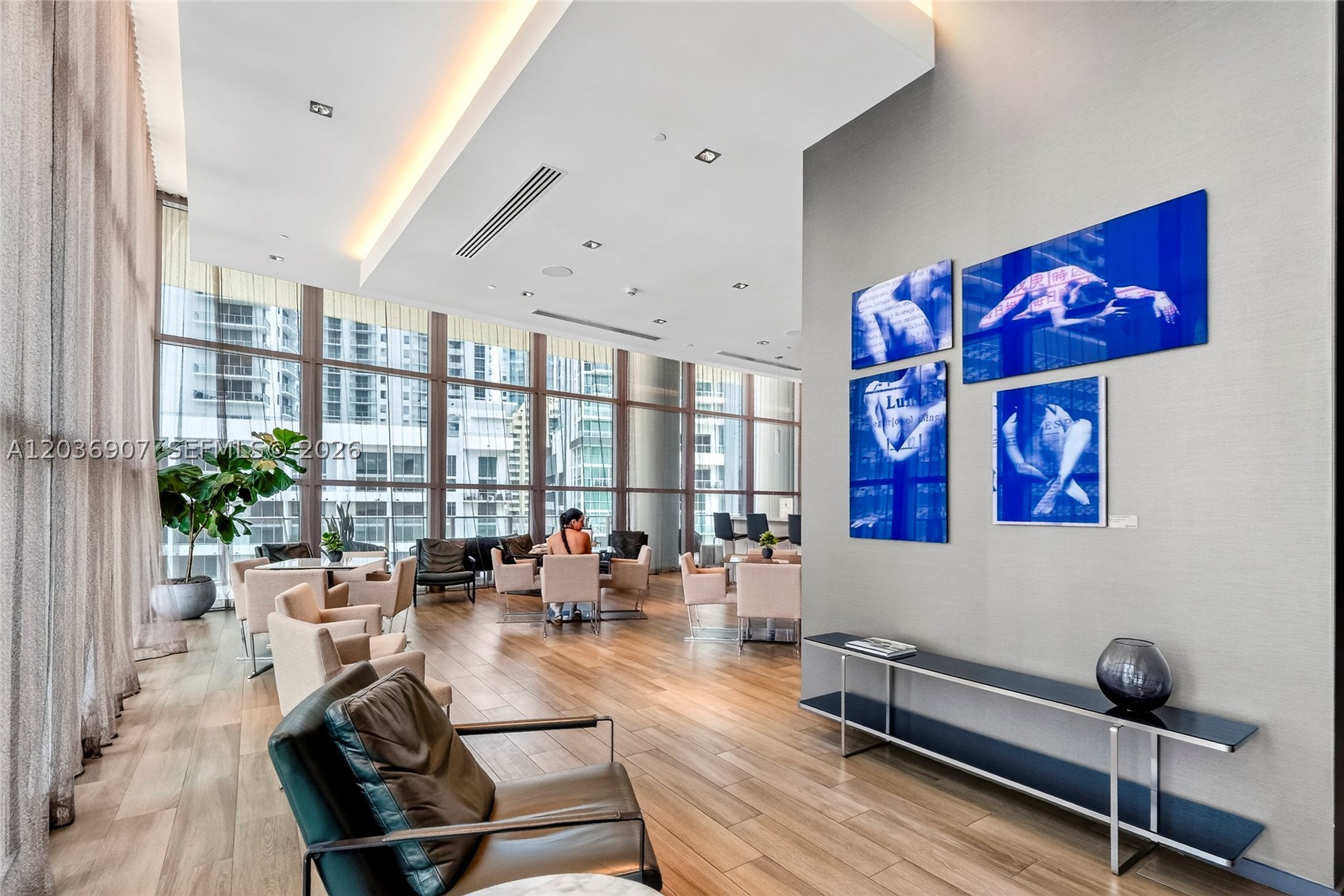 1100 S Miami Ave #1804, Miami FL 33130