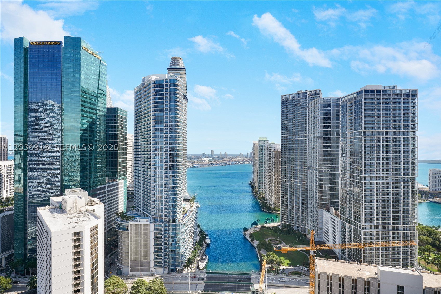 31 SE 5th St #3812, Miami FL 33131