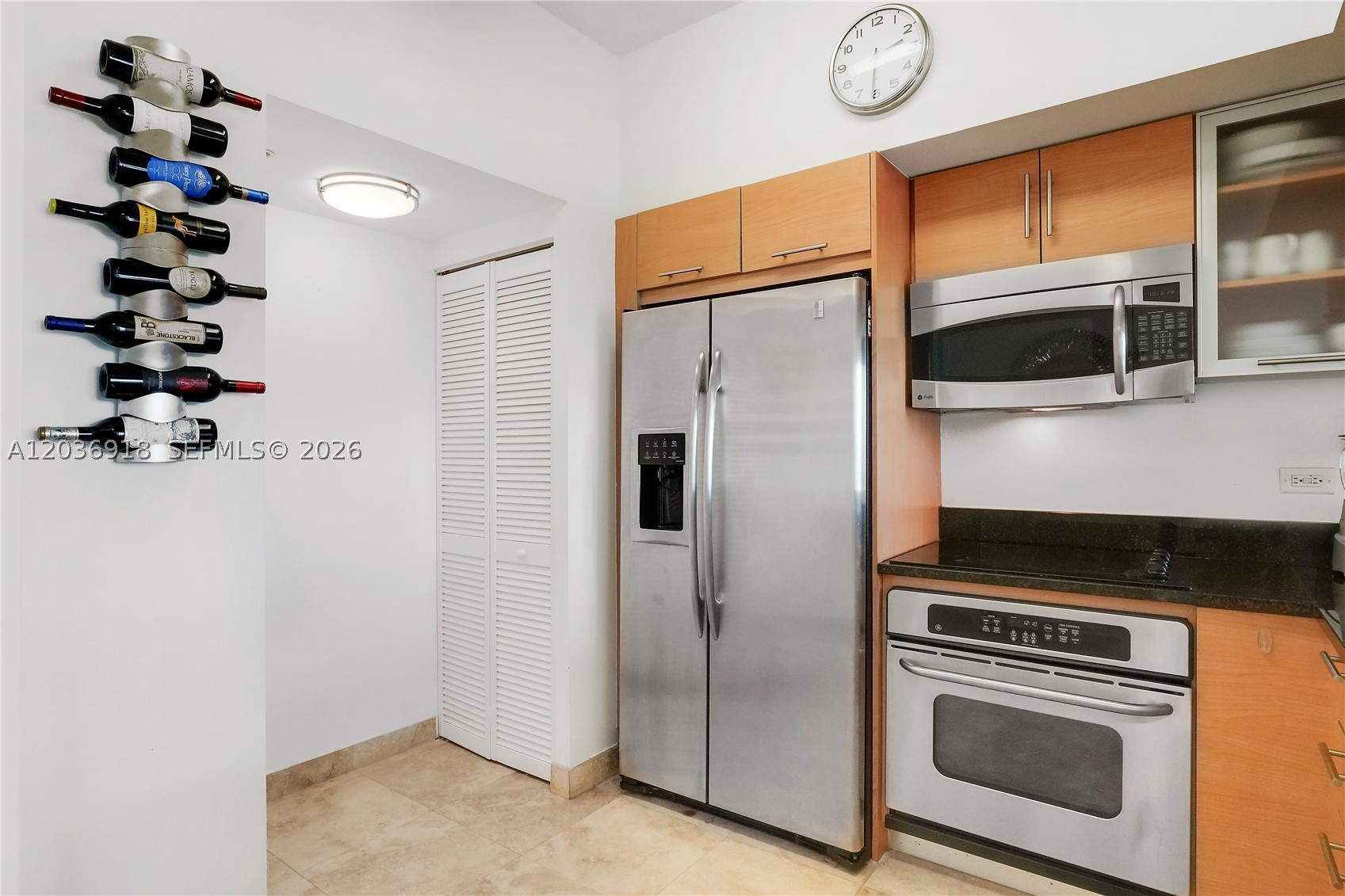 31 SE 5th St #3812, Miami FL 33131