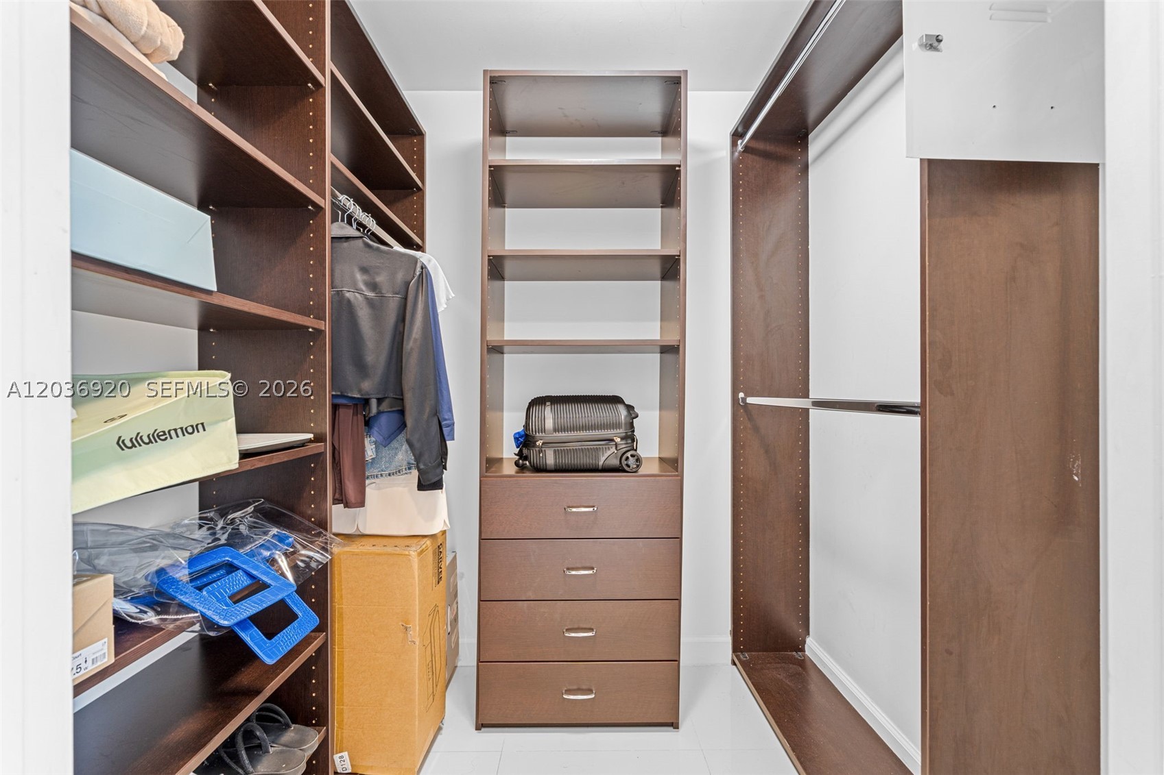 495 Brickell Ave #905, Miami FL 33131
