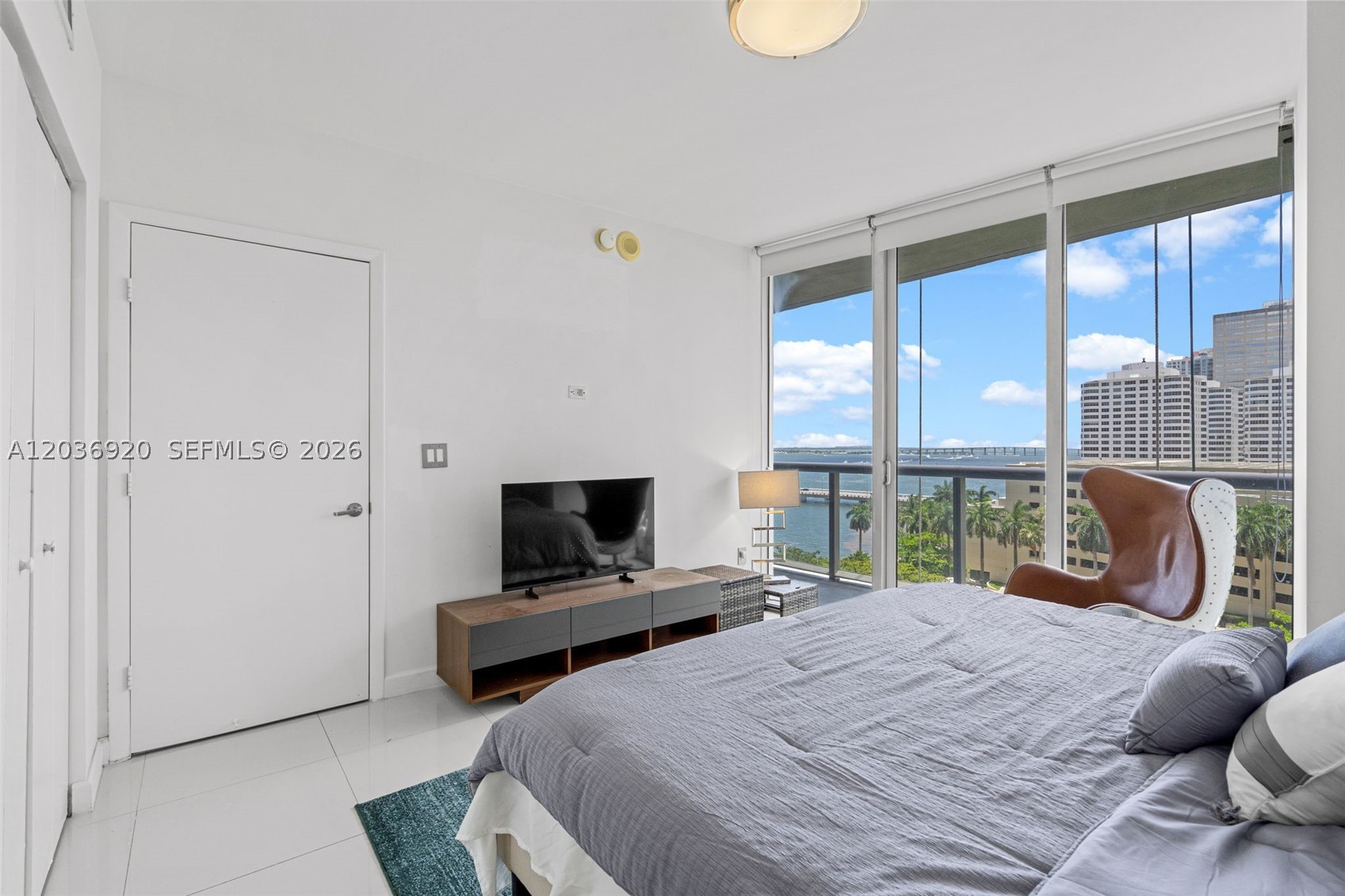 495 Brickell Ave #905, Miami FL 33131